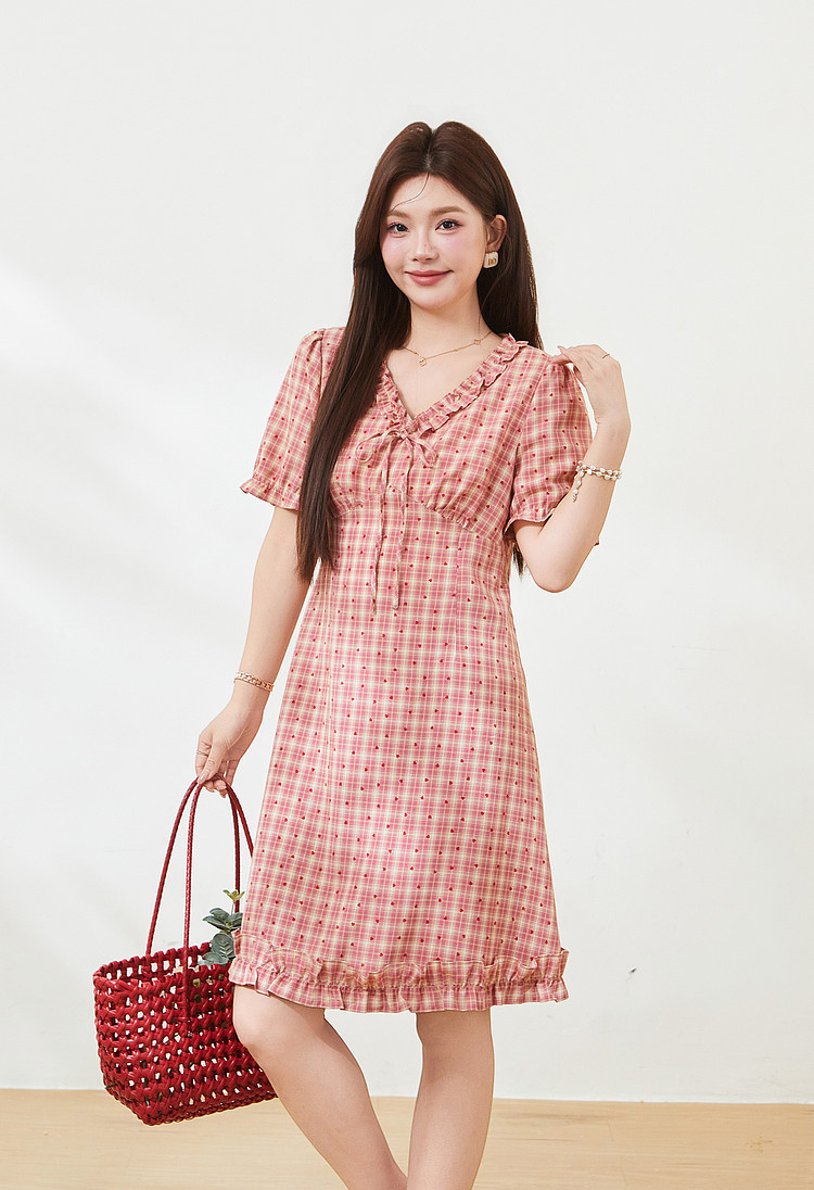 V-neck French floral dress with ear-shaped hem FXQ7292
