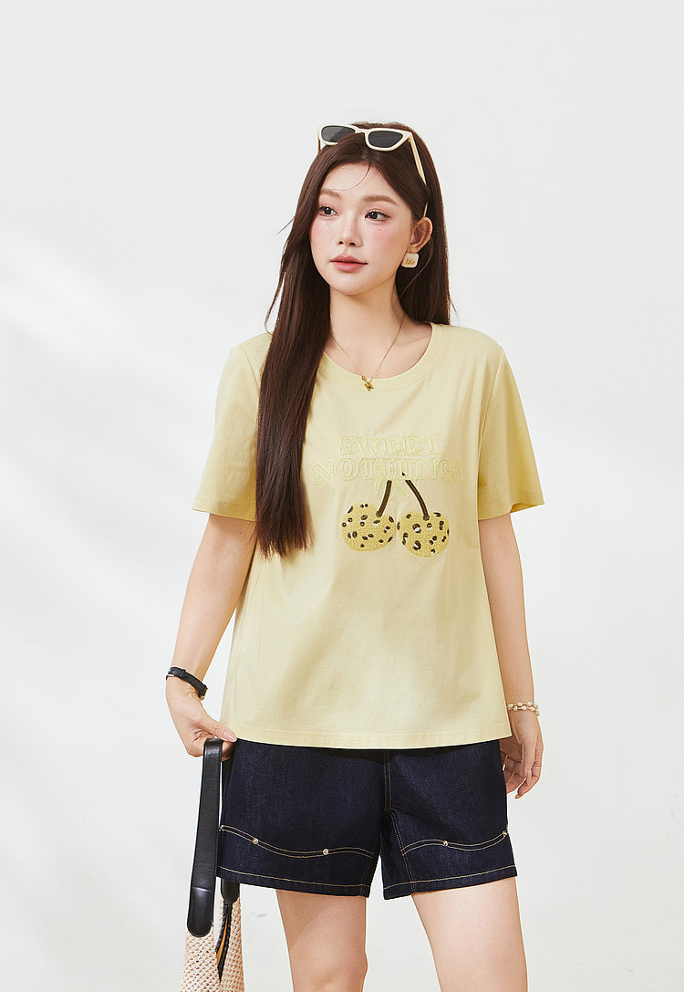 Design inspired Embroidered Cherry T-shirt，FXZ7233