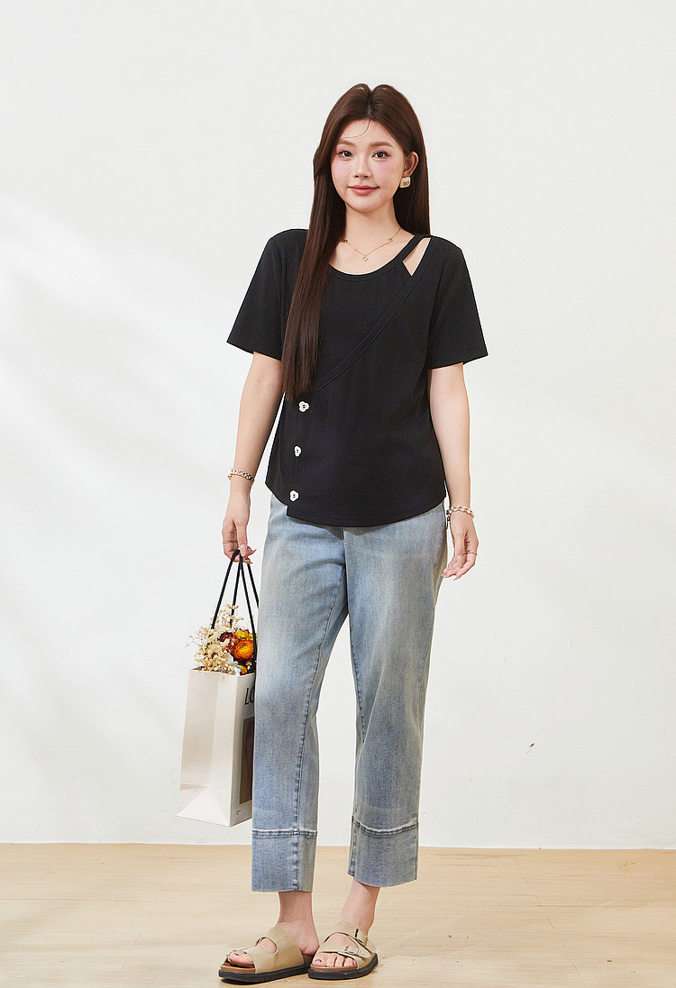 Irregularly cut-out knitted T-shirt FXZ7296