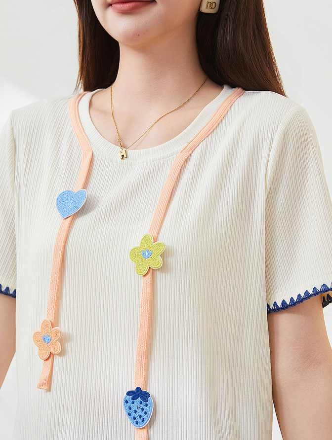Contrast-colored ruffle design short T-shirt FXZ7313