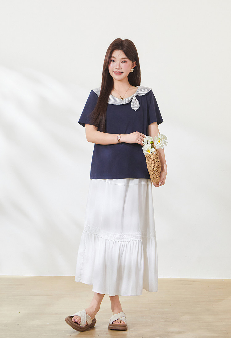 Round neck contrasting striped bow T-shirt，FXZ9032