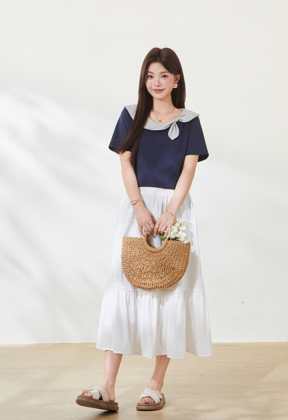 Round neck contrasting striped bow T-shirt，FXZ9032
