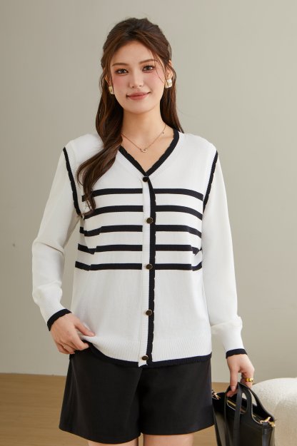 V-neck Knitted Sweater DCMY358