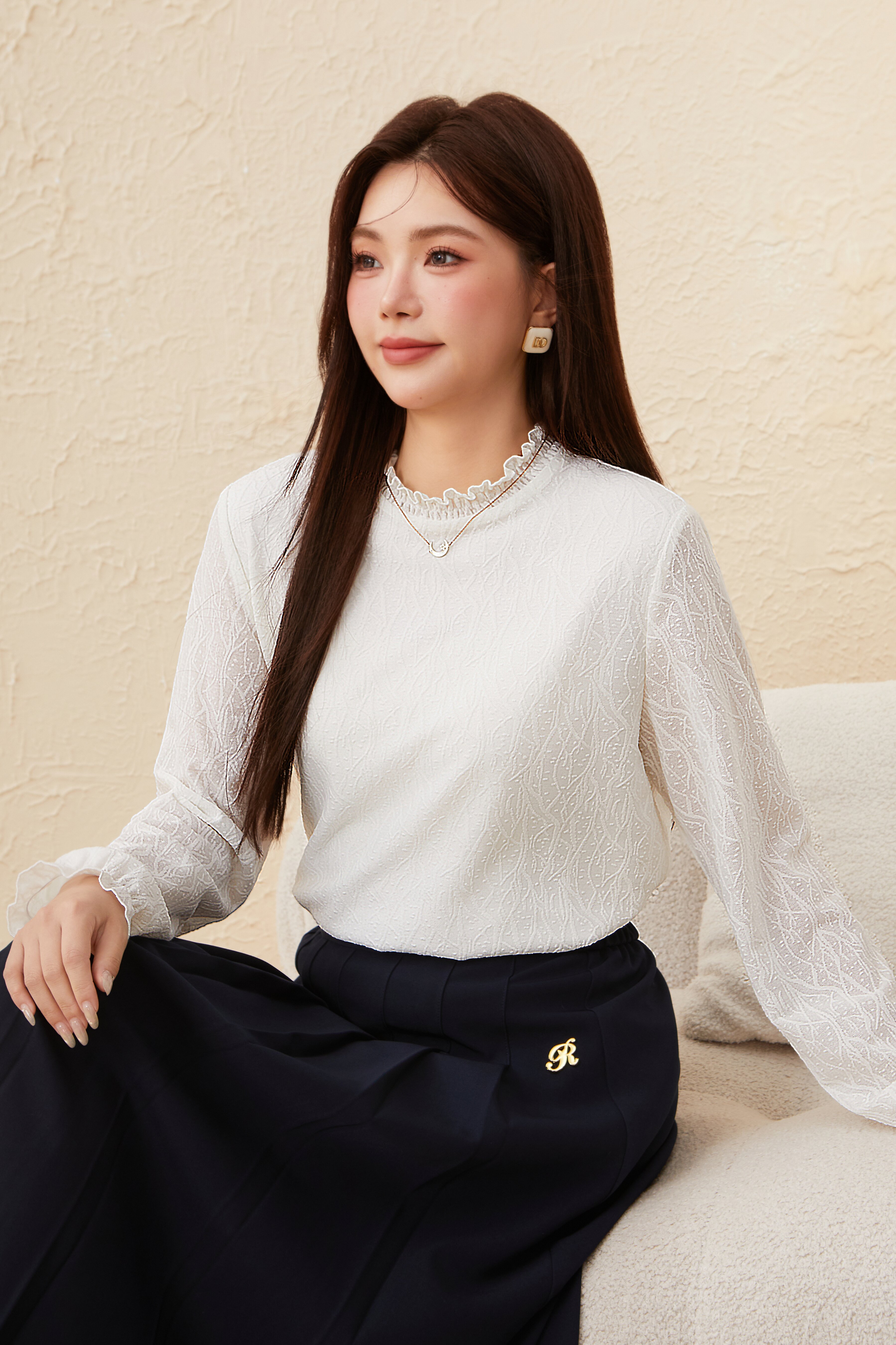 Extremely simple style slim fit top EDZ5799