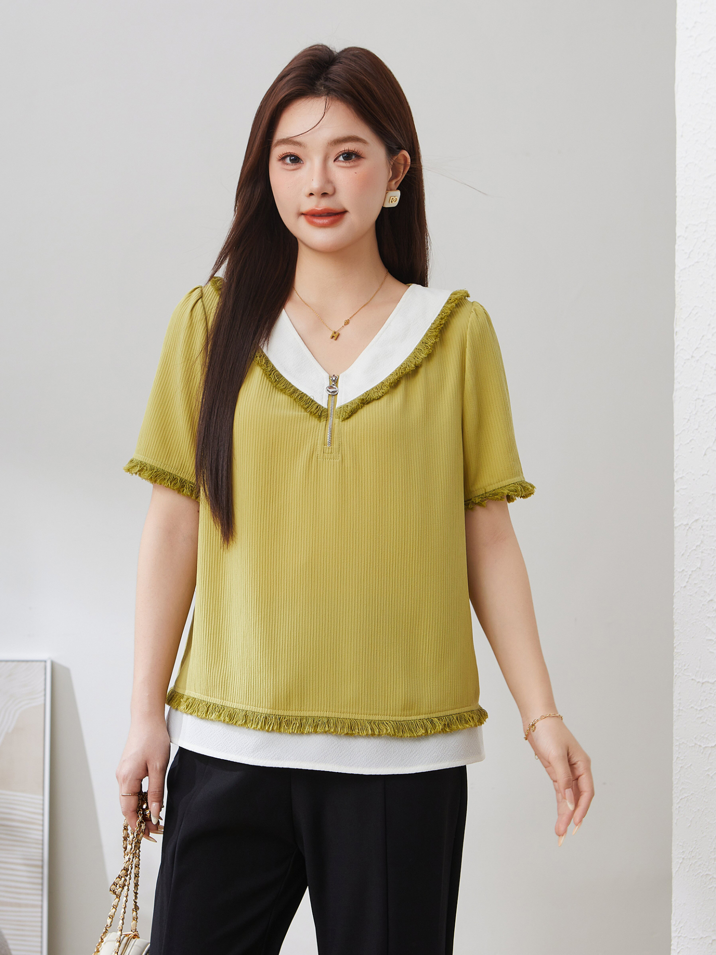 Color-Block Fake Two-Piece Patchwork Fringe Top EXA5035