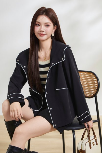 Hooded Contrast Color Windbreaker Jacket FCW6997