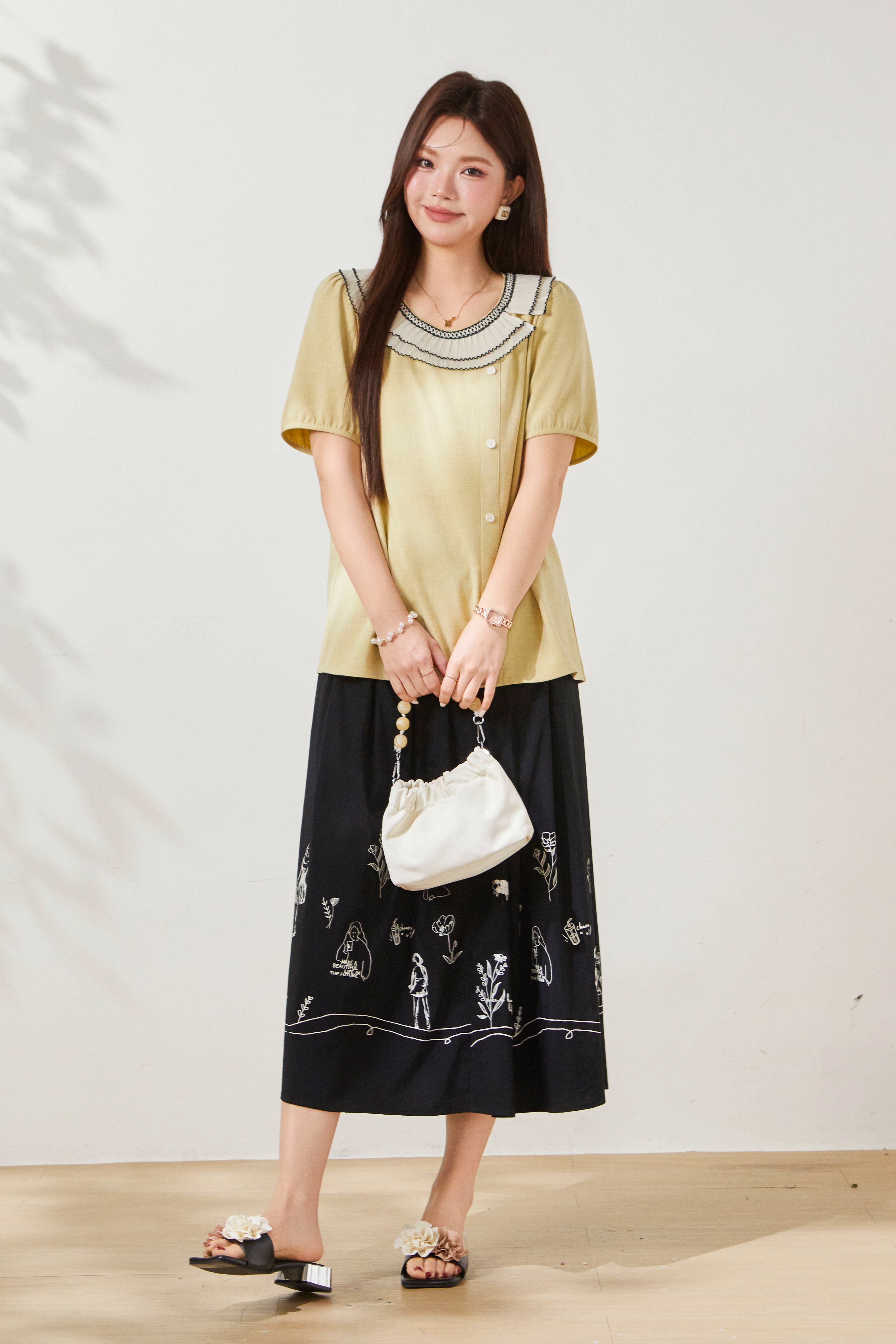 Round neck irregular bubble sleeve shirt FXA8020