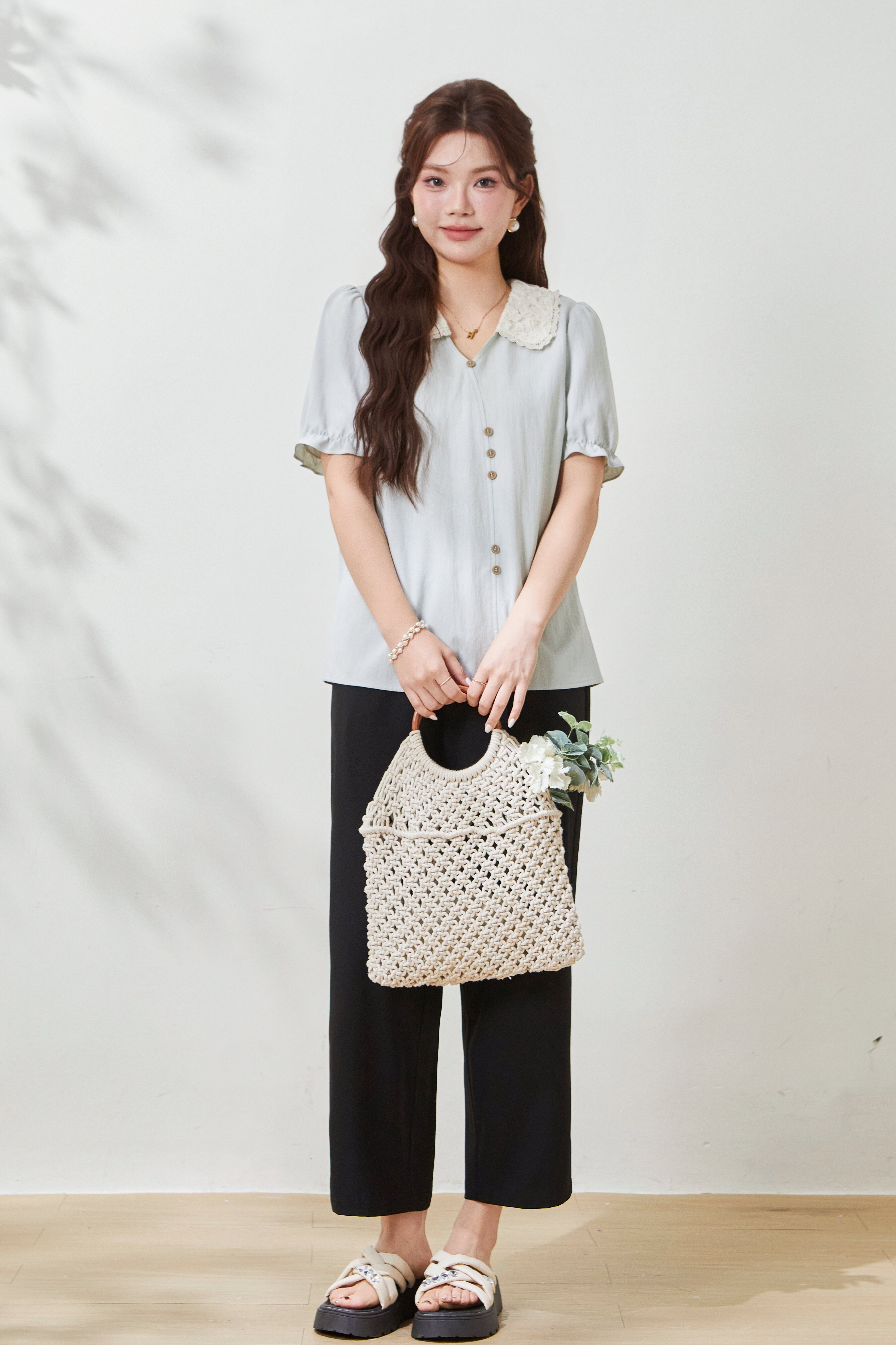 Imitation Cotton-Linen Lace Color-Block V-Neck Blouse FXA7052