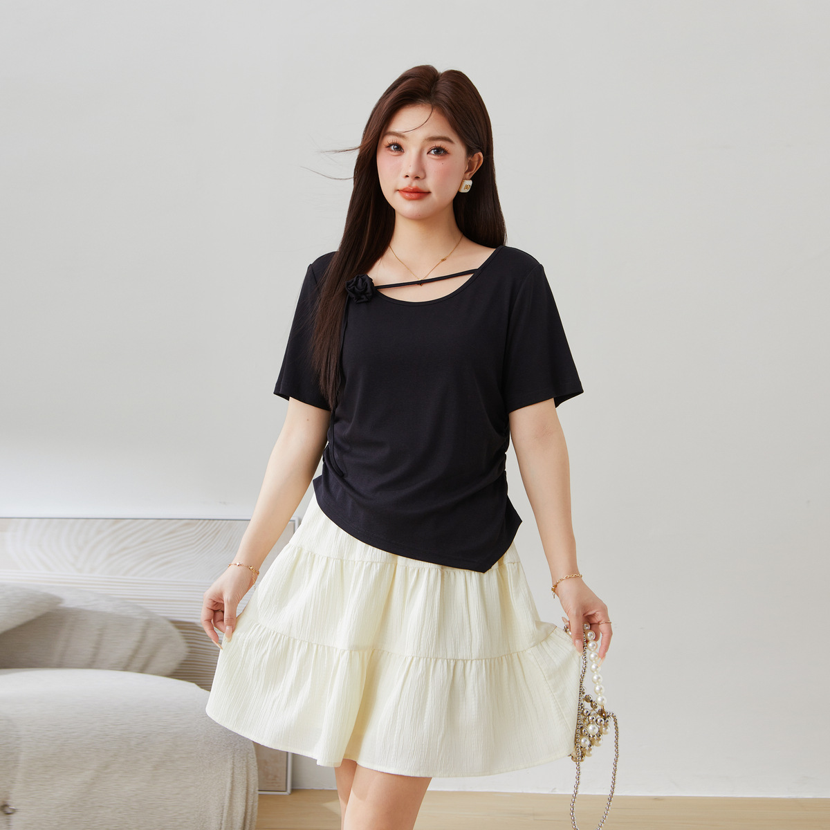 Rose Decorated Waist Slimming Top EXZ5287