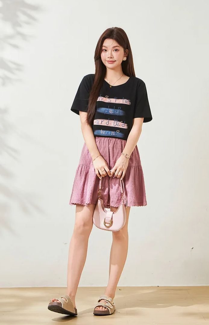 Plus-size knit T-shirt, crew neck, embroidered letters, youthful style, 2026 summer new arrival for curvy women