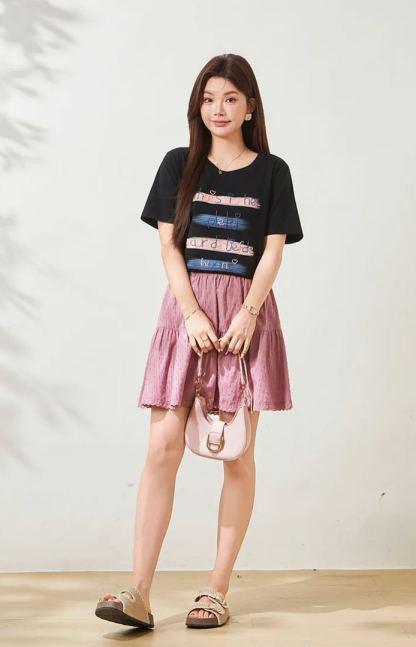 Plus-size knit T-shirt, crew neck, embroidered letters, youthful style, 2026 summer new arrival for curvy women
