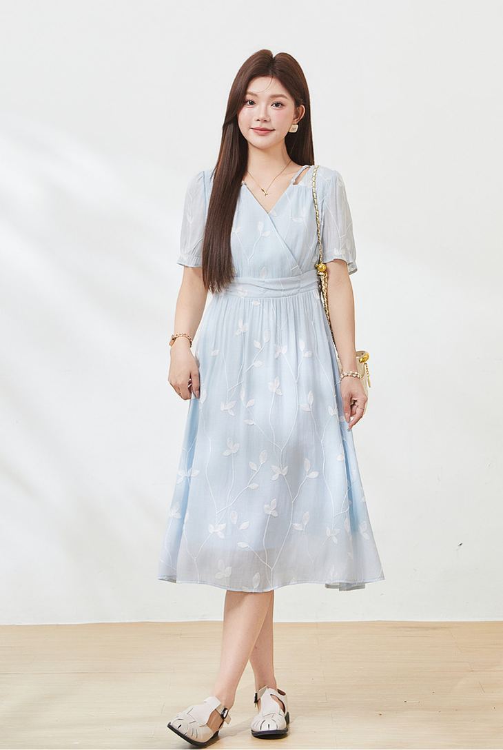Plus Size V Neck Waist Tie Beach Vacation Dress Summer New Arrival FXQ7207