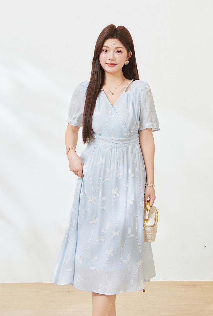 Plus Size V Neck Waist Tie Beach Vacation Dress Summer New Arrival FXQ7207