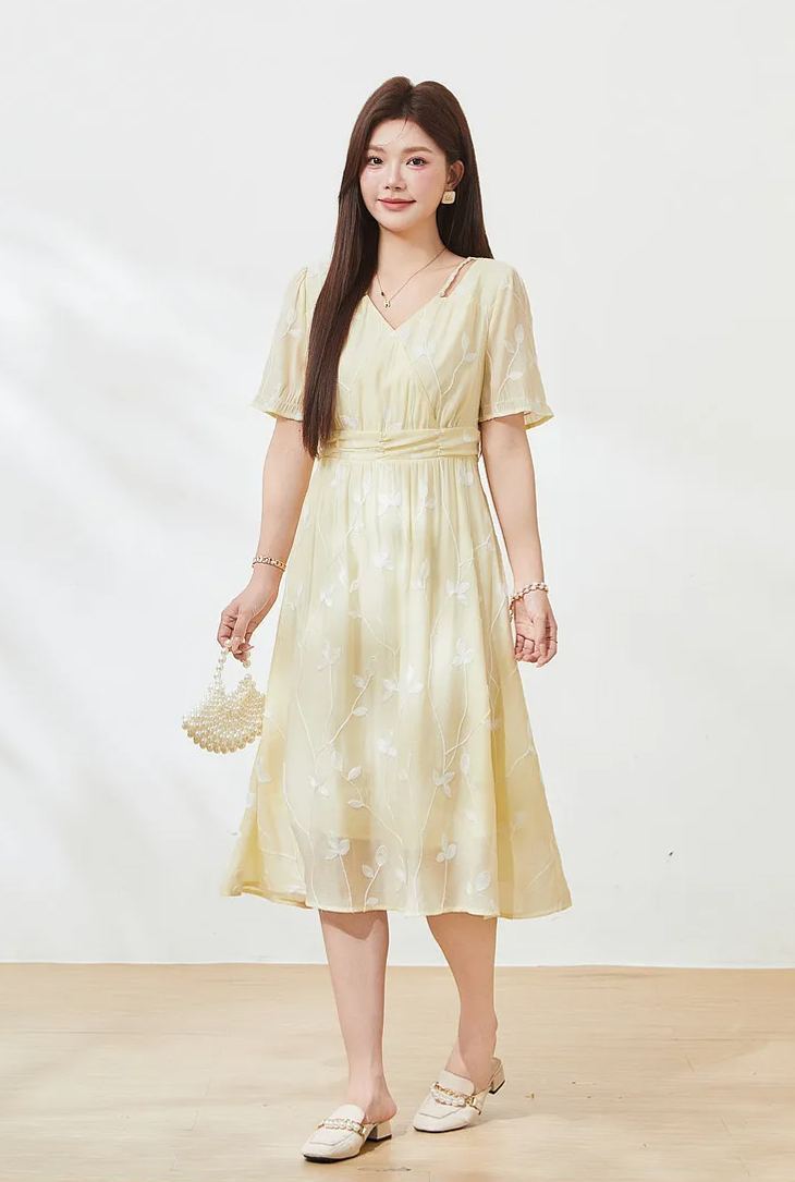 Plus Size V Neck Waist Tie Beach Vacation Dress Summer New Arrival FXQ7207