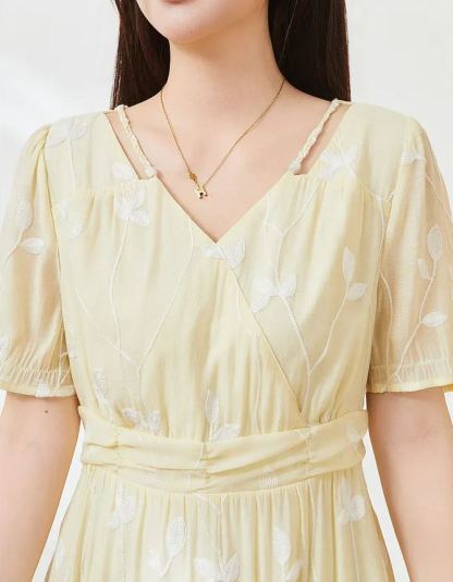 Plus Size V Neck Waist Tie Beach Vacation Dress Summer New Arrival FXQ7207