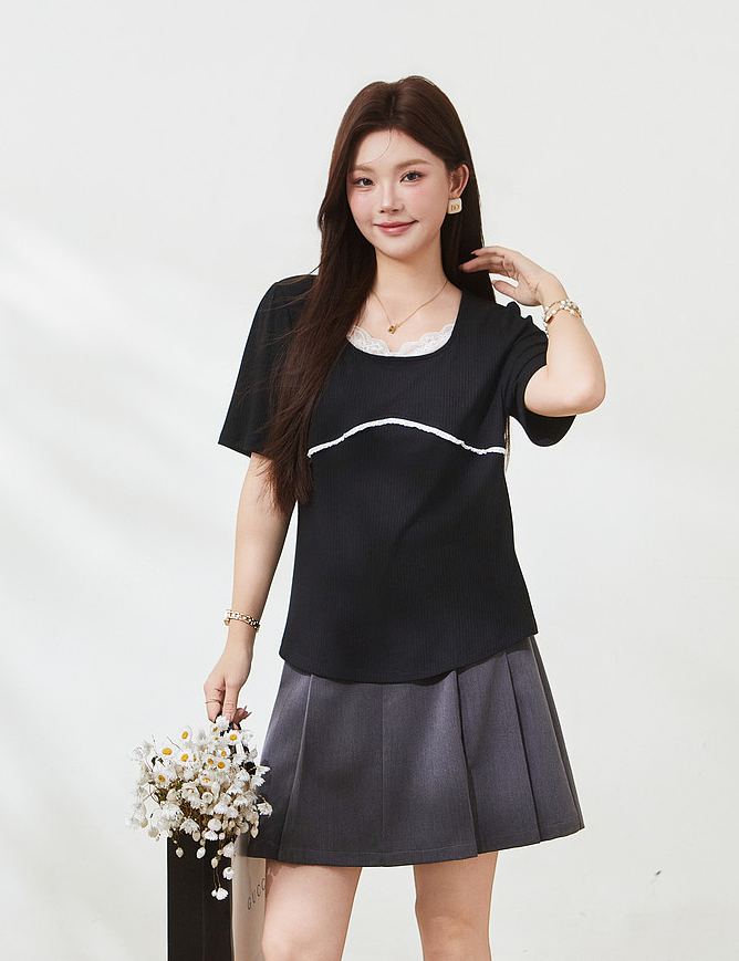 Plus Size Square Neck Knit T-shirt Top for Curvy Women FXZ7172