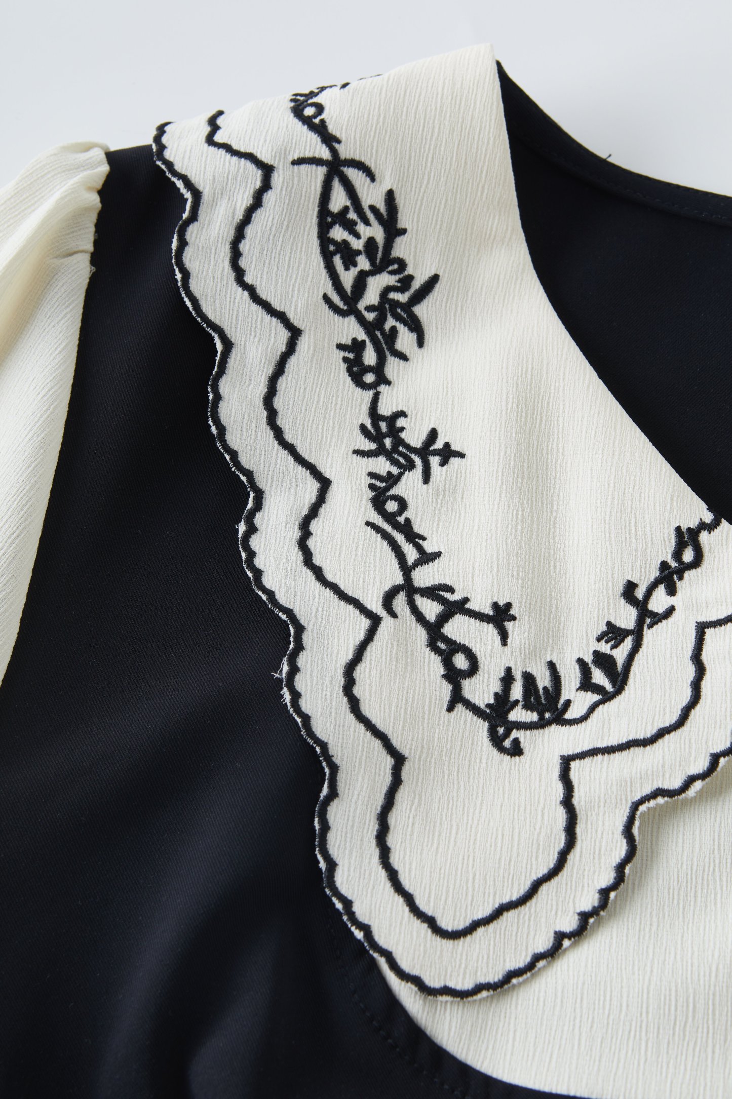 Doll Collar Patchwork Fake Two-Piece Dress DXQ1929