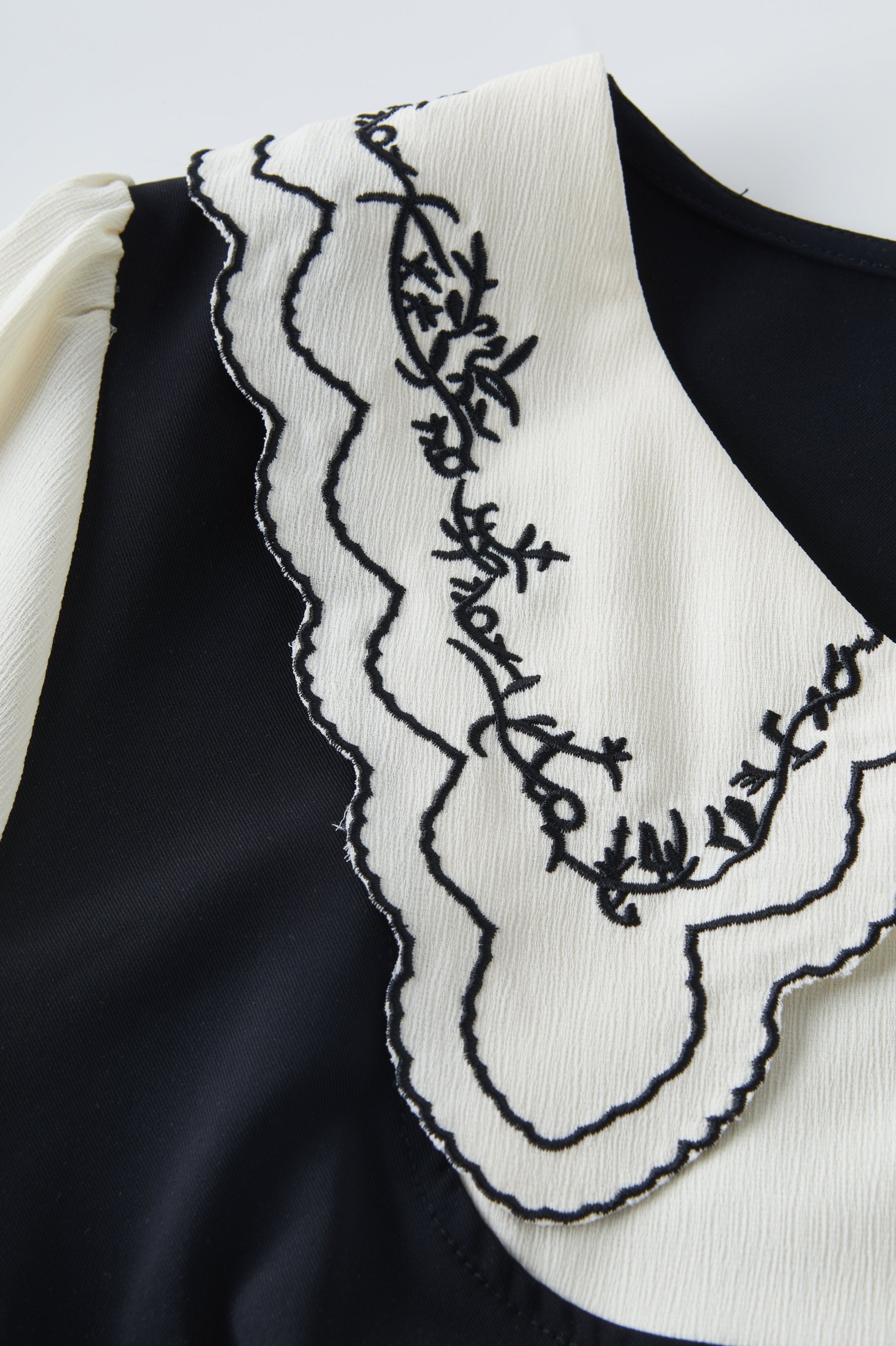 Doll Collar Patchwork Fake Two-Piece Dress DXQ1929