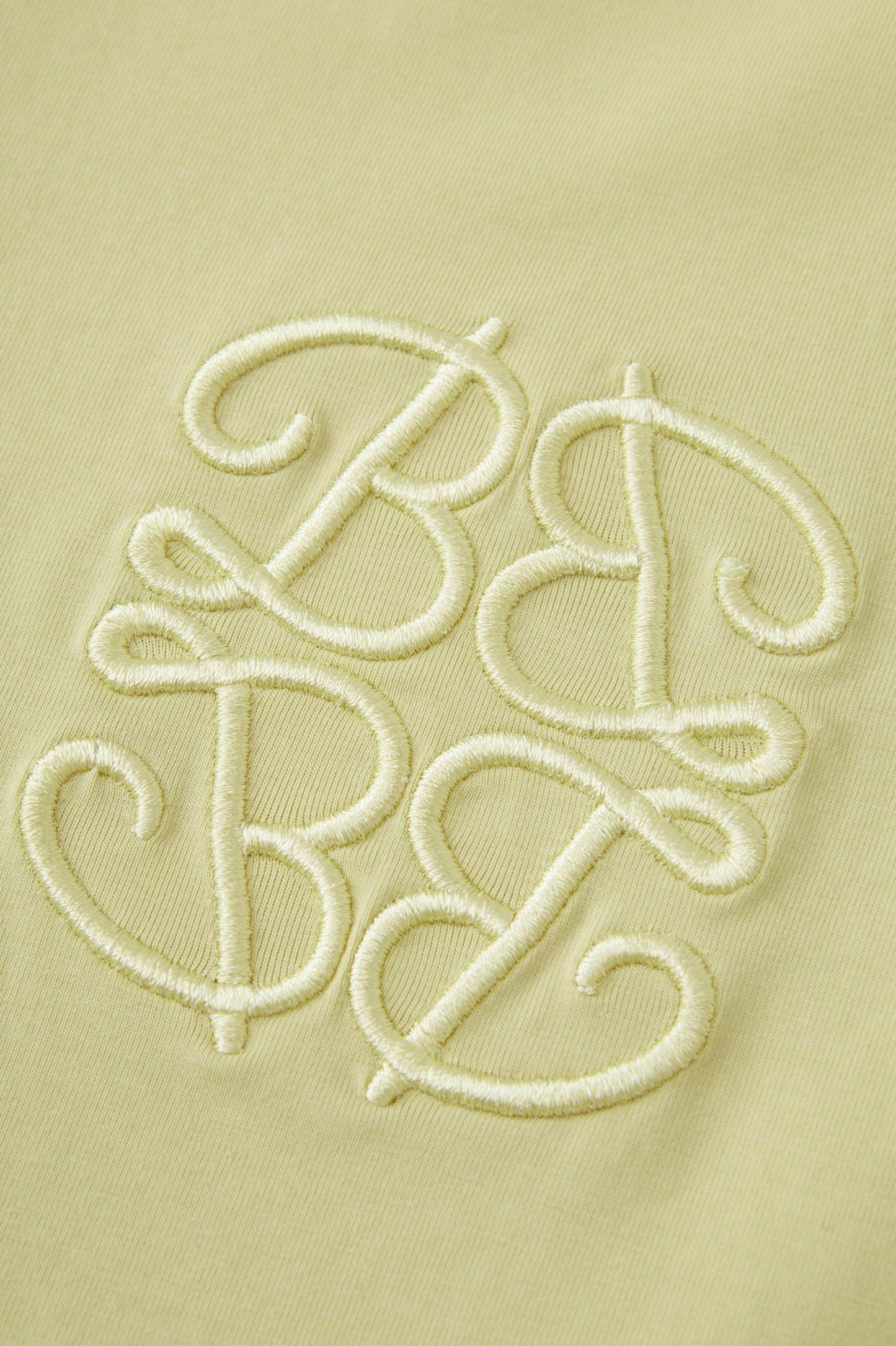 3D Embroidered Side Slit T-Shirt DXZ1361