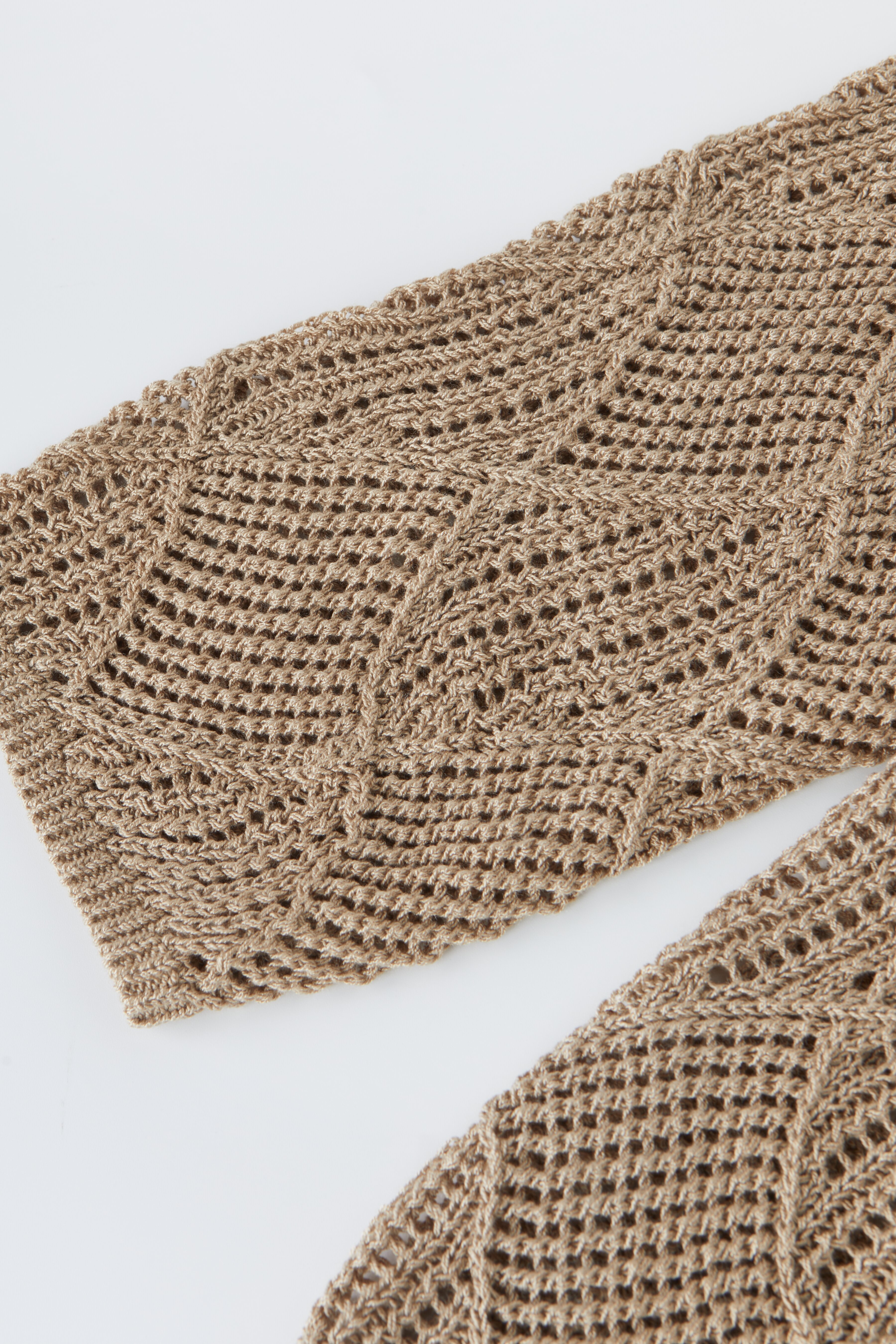 Round Neck Hollow Sweater DDMY1899