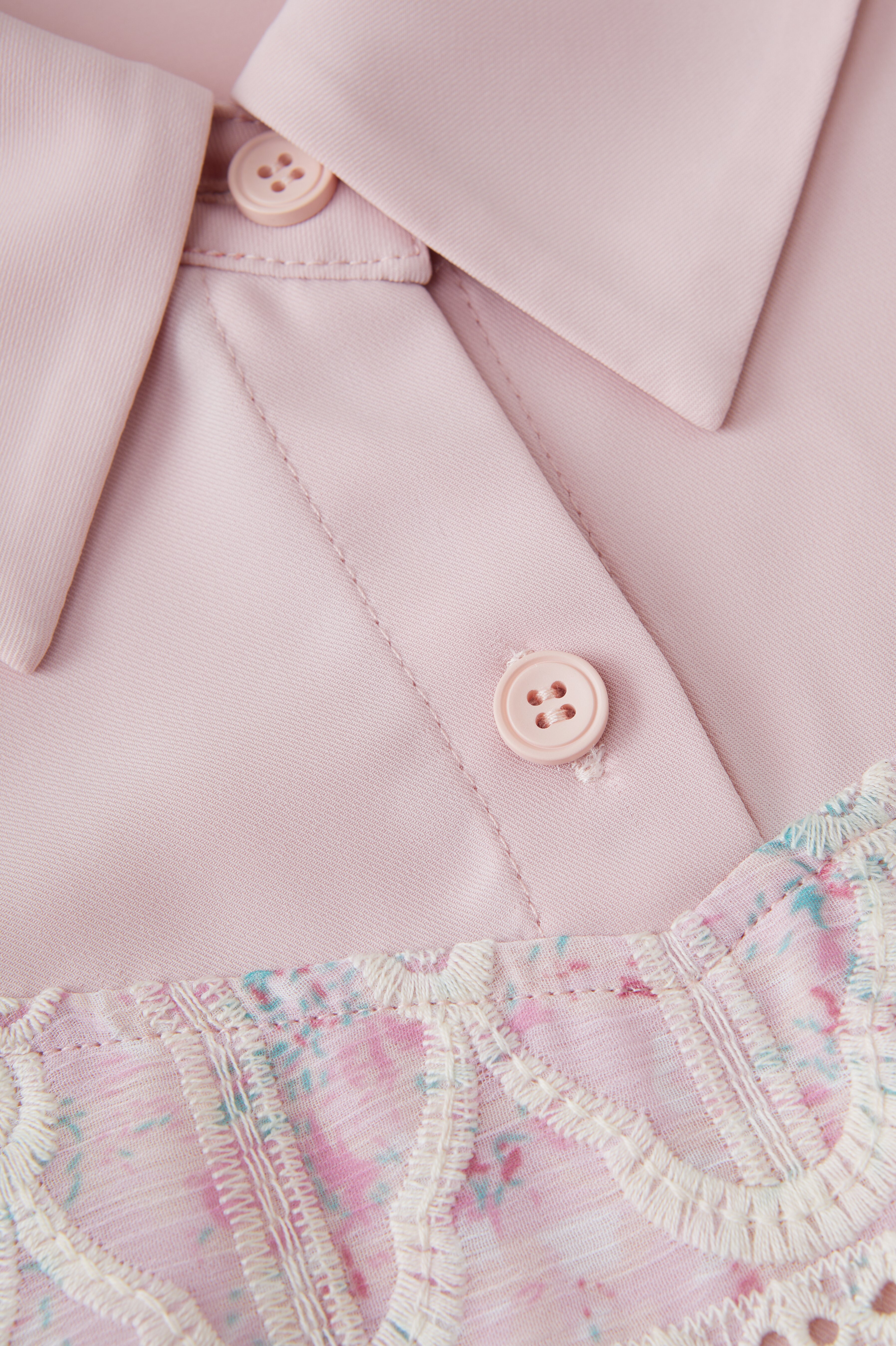 Lace Crochet Fake Two-Piece Shirt DXA1610