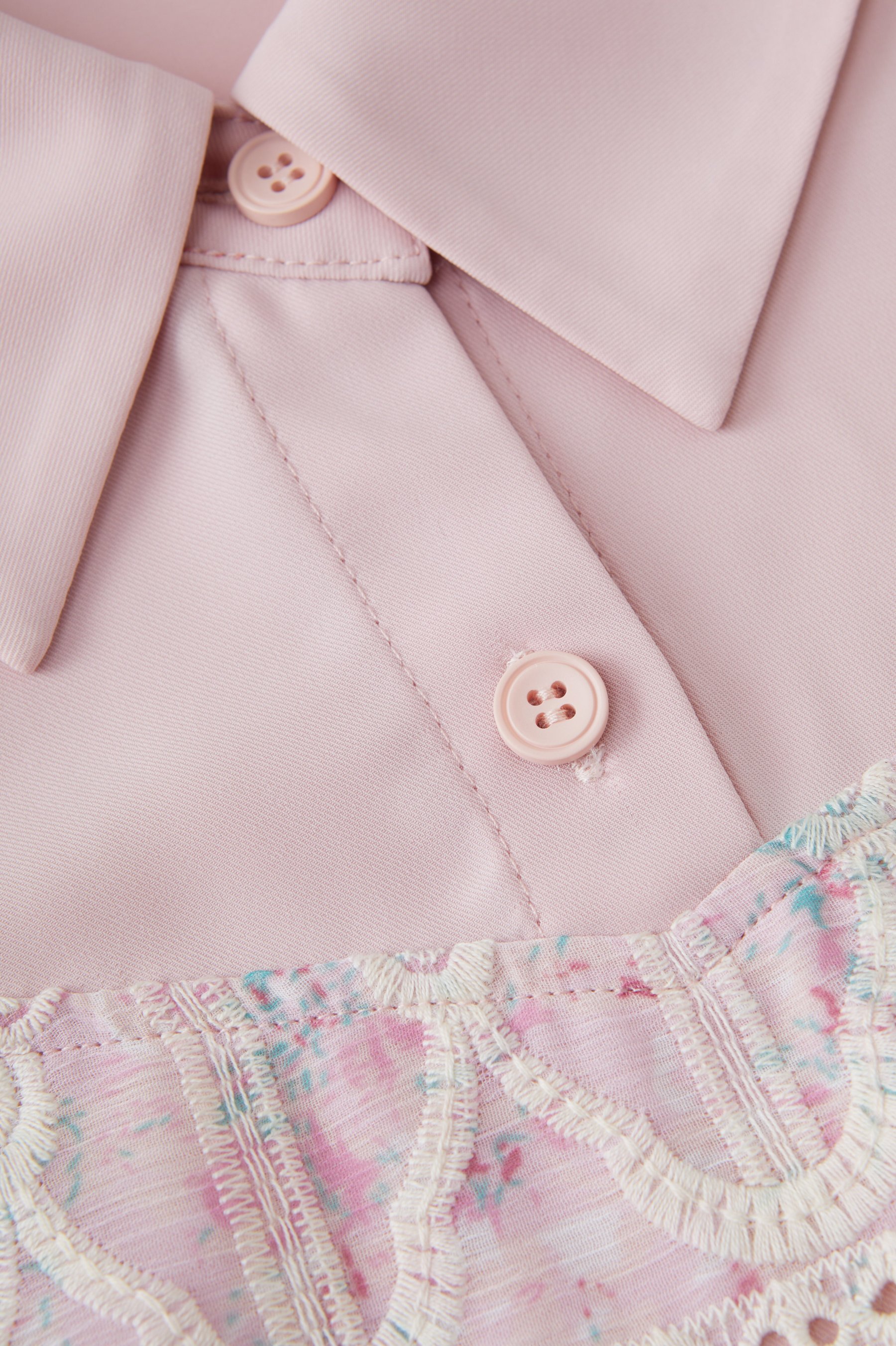 Lace Crochet Fake Two-Piece Shirt DXA1610