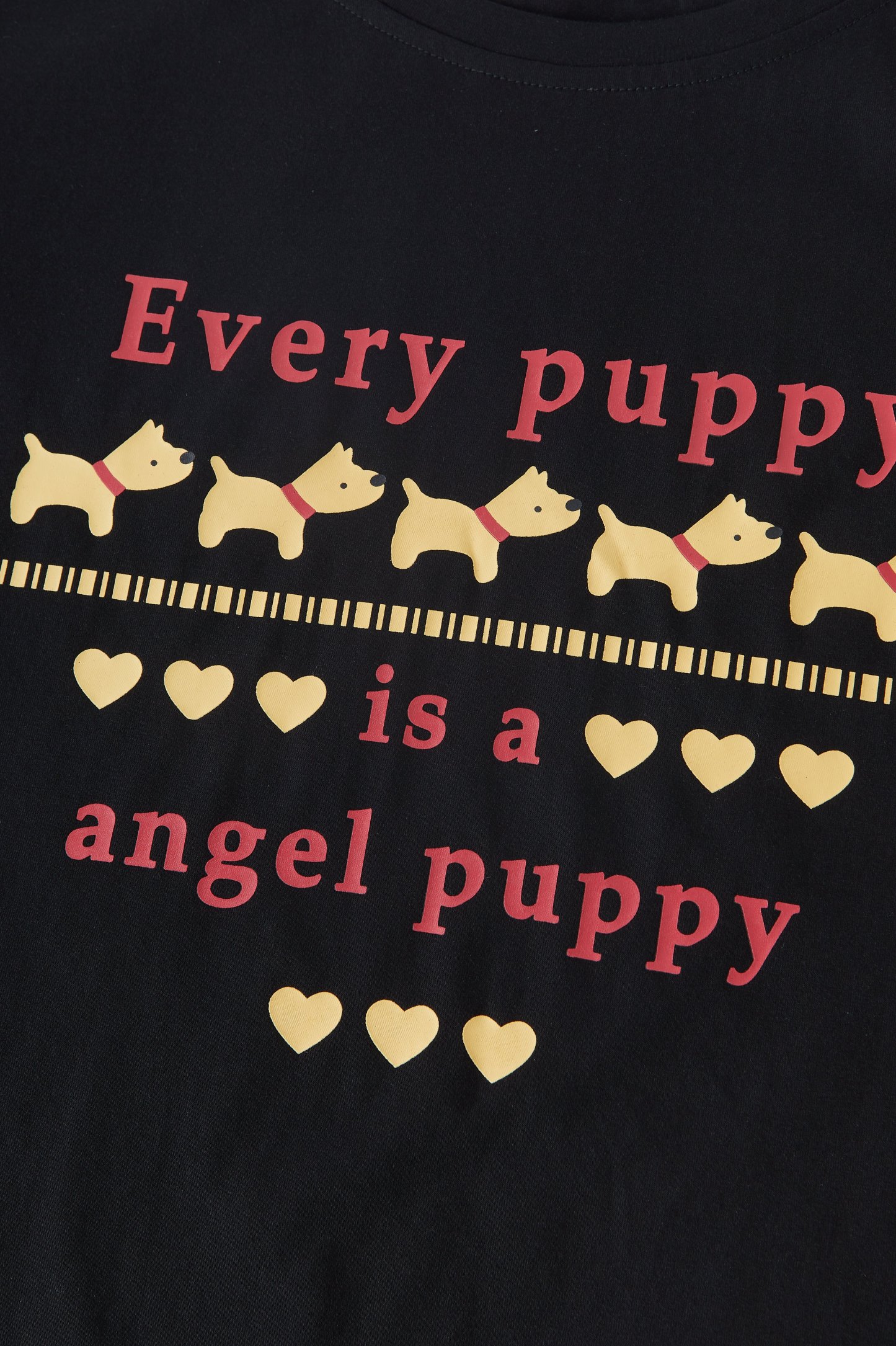 Off-Shoulder Graffiti Print Youthful Top EXZ3010