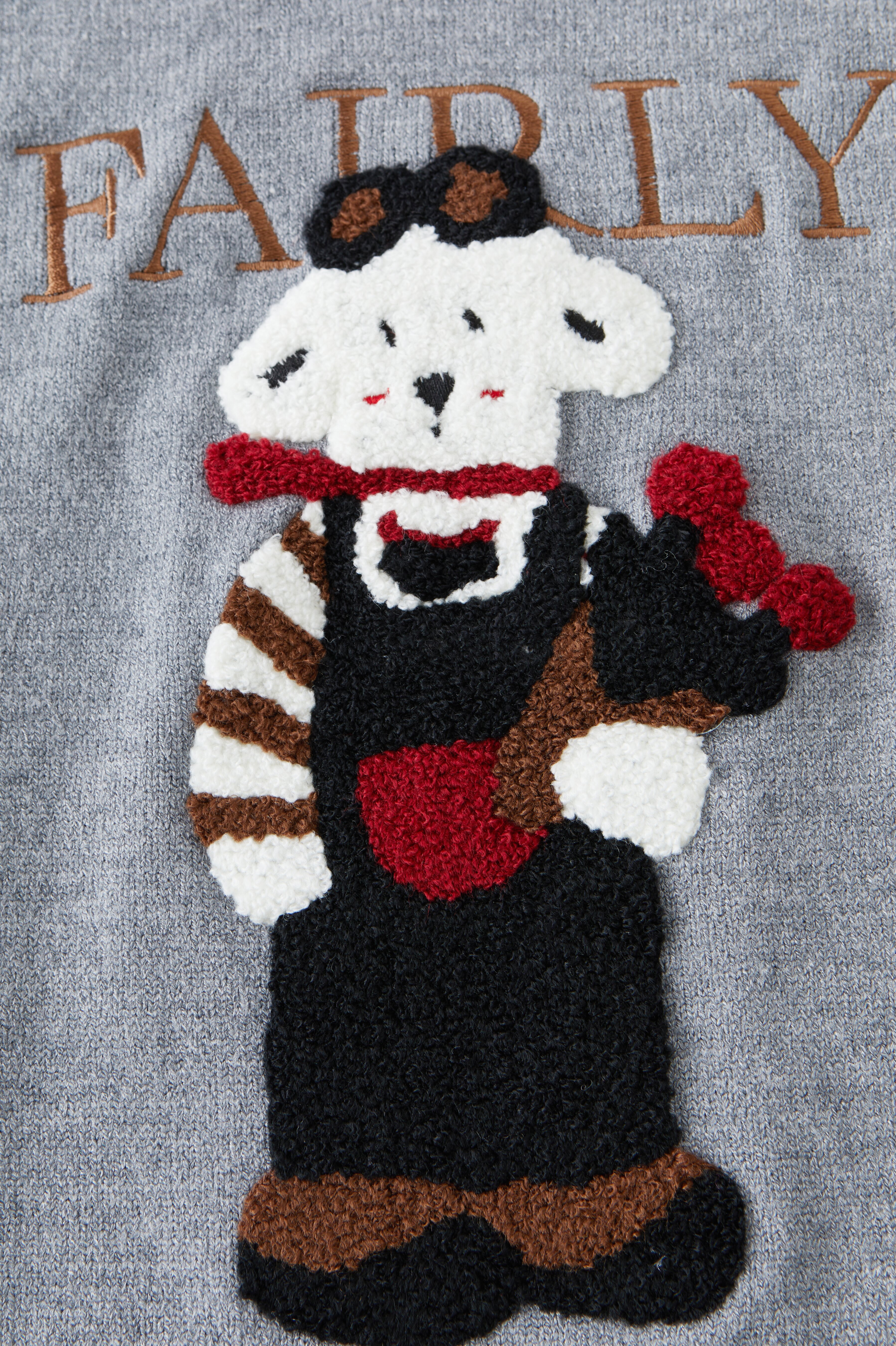 Embroidered towel sweater with contrasting shoulder sleeves DDMY2527