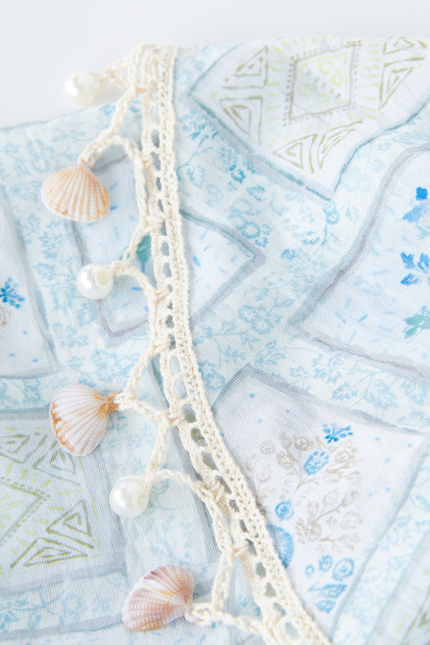 Sweet Vacation Two-Way Printed Blouse EXA5537