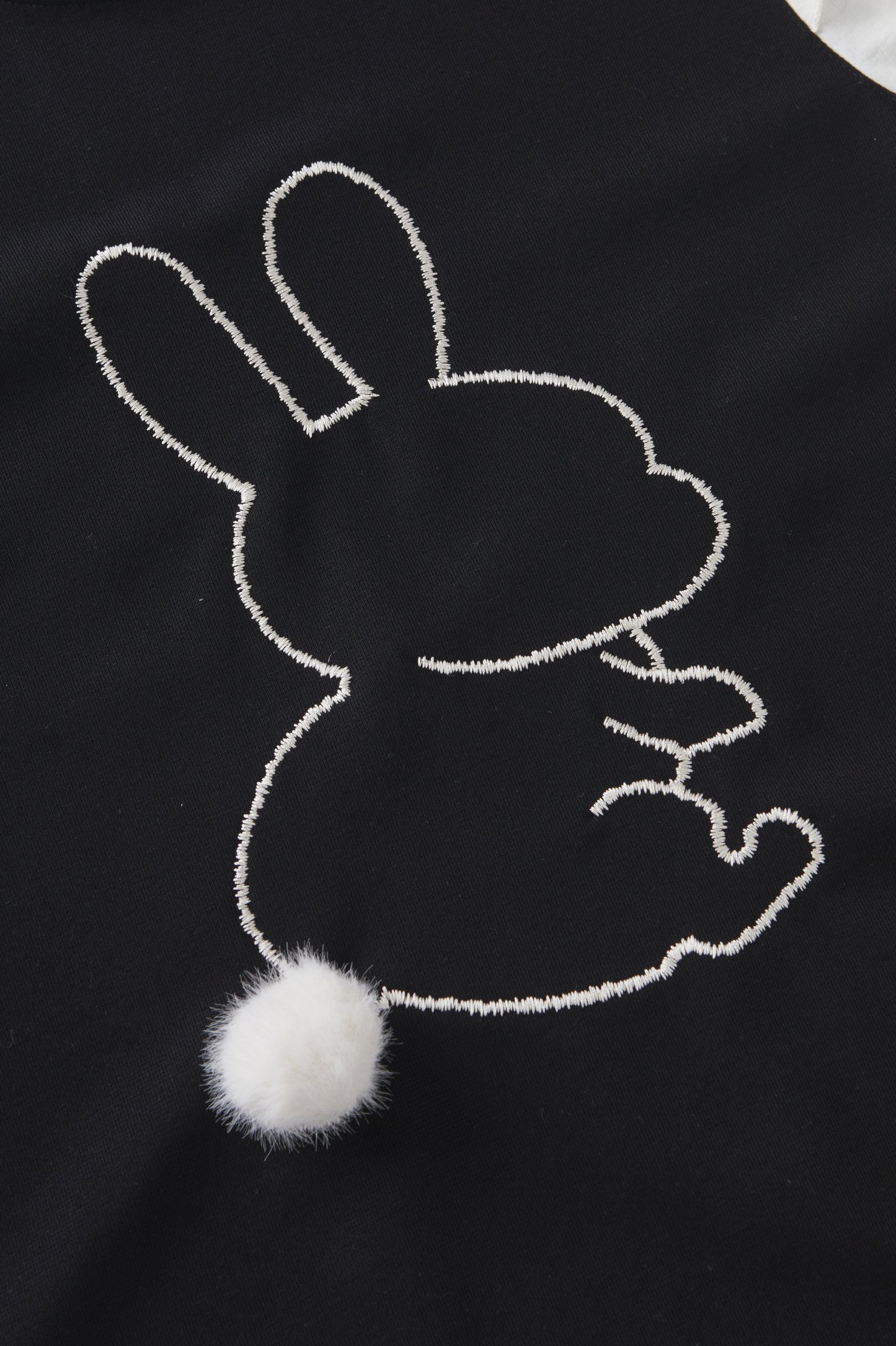 Round-neck faux two-piece color-block embroidered top FCA6936