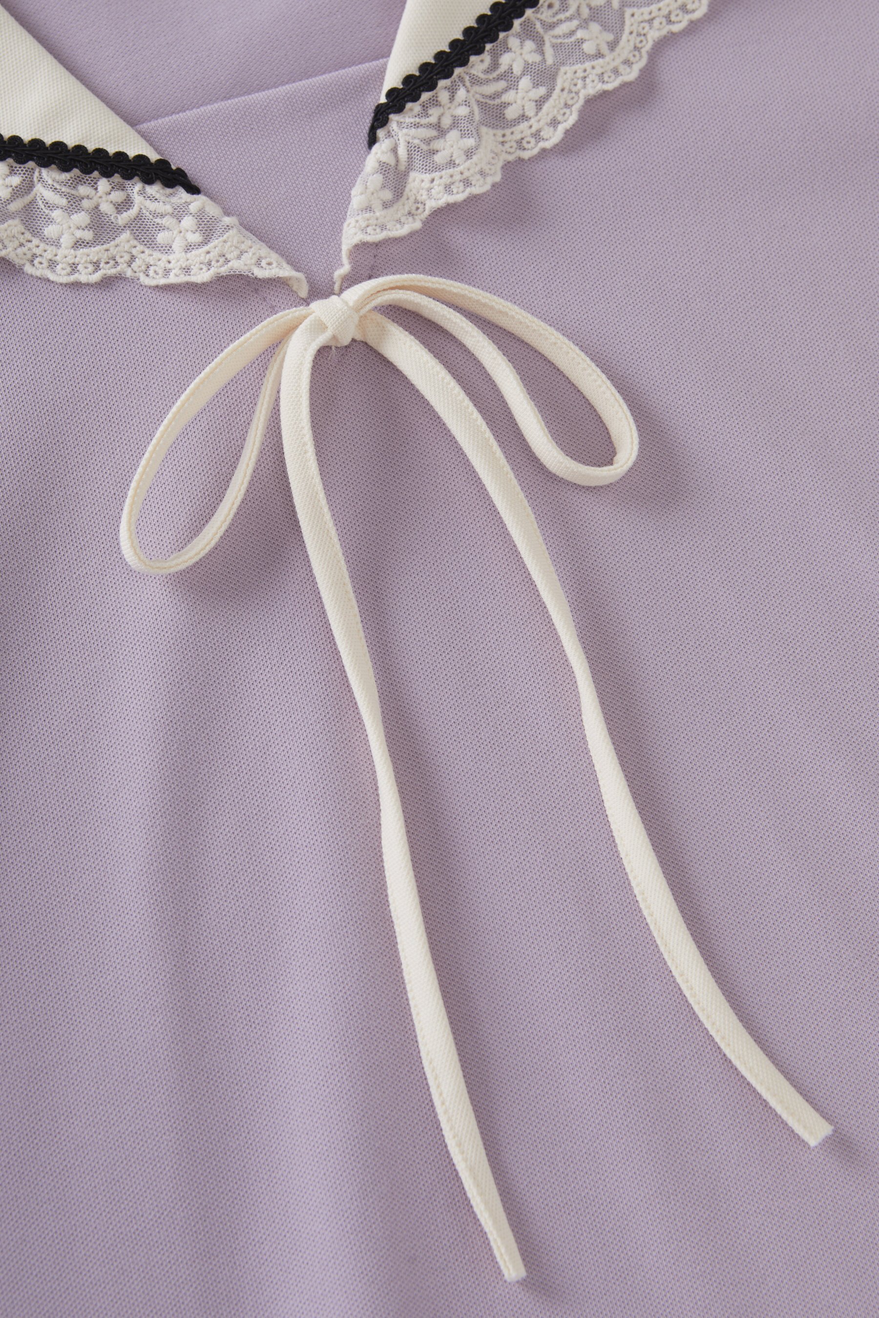 Lace Age Reducing Navy Collar Cross Color T-shirt FXA8023