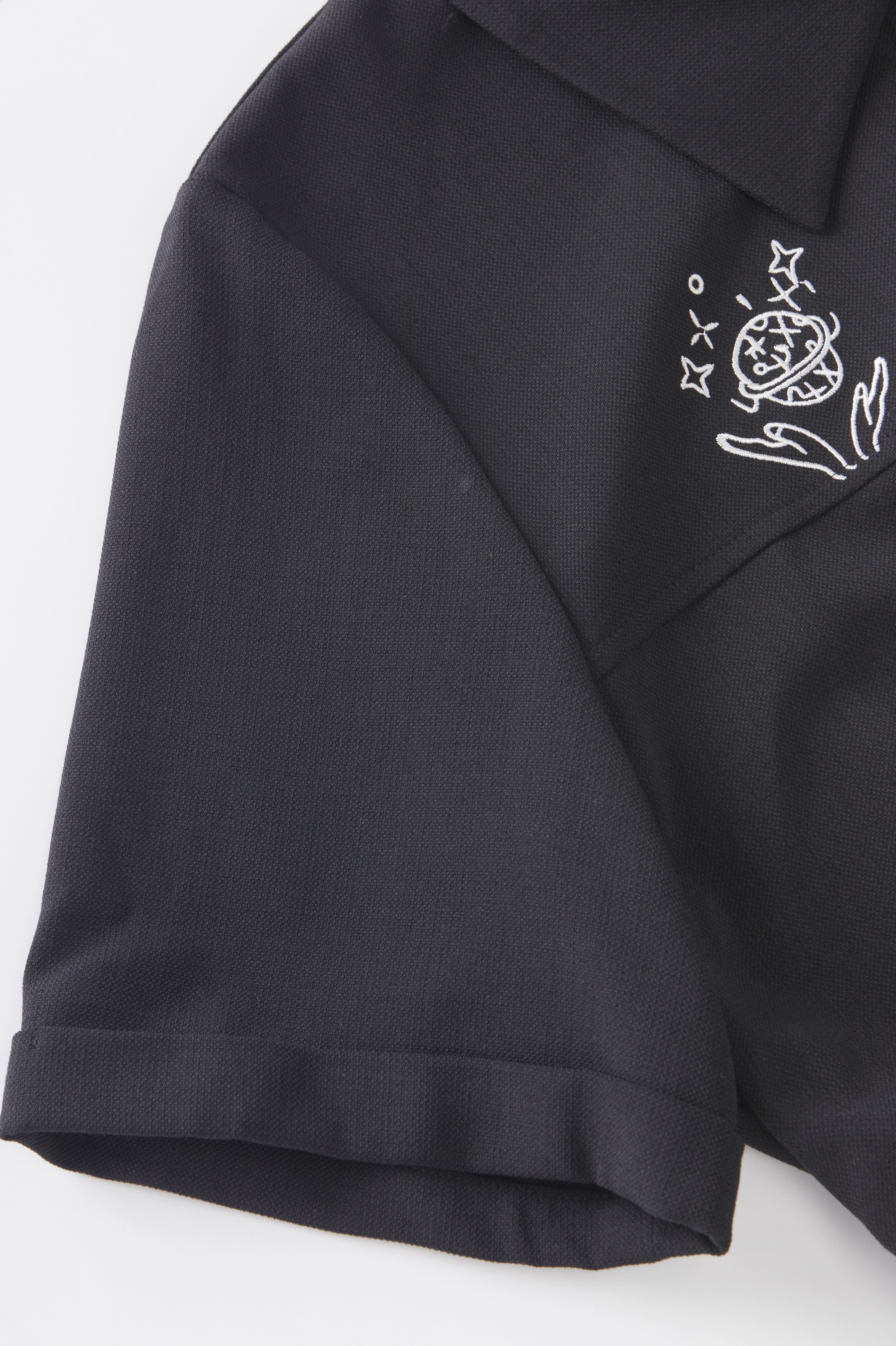 Collar sleeves rolled up, waist cinched, embroidered dress FXQ7075