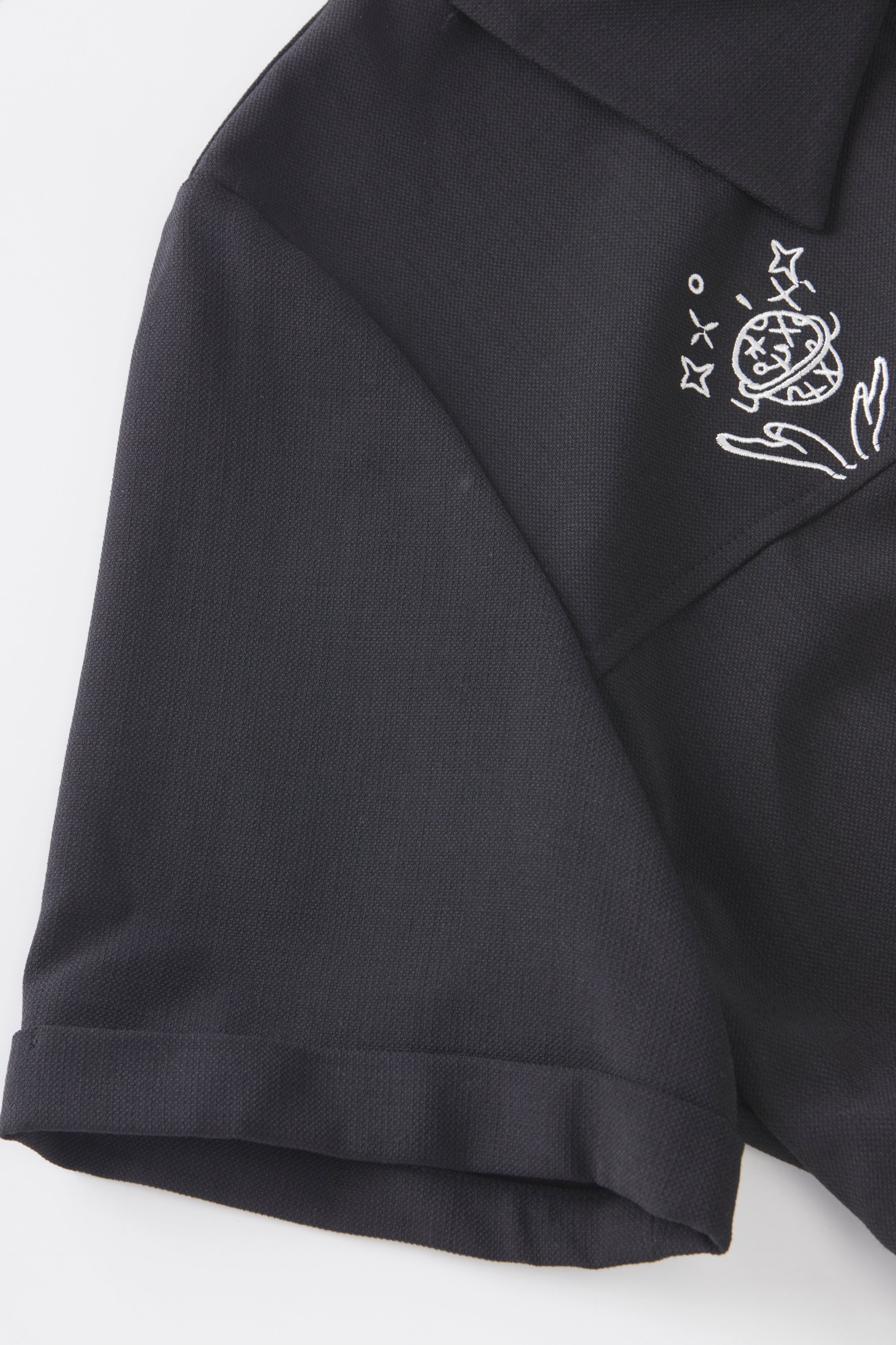 Collar sleeves rolled up, waist cinched, embroidered dress FXQ7075