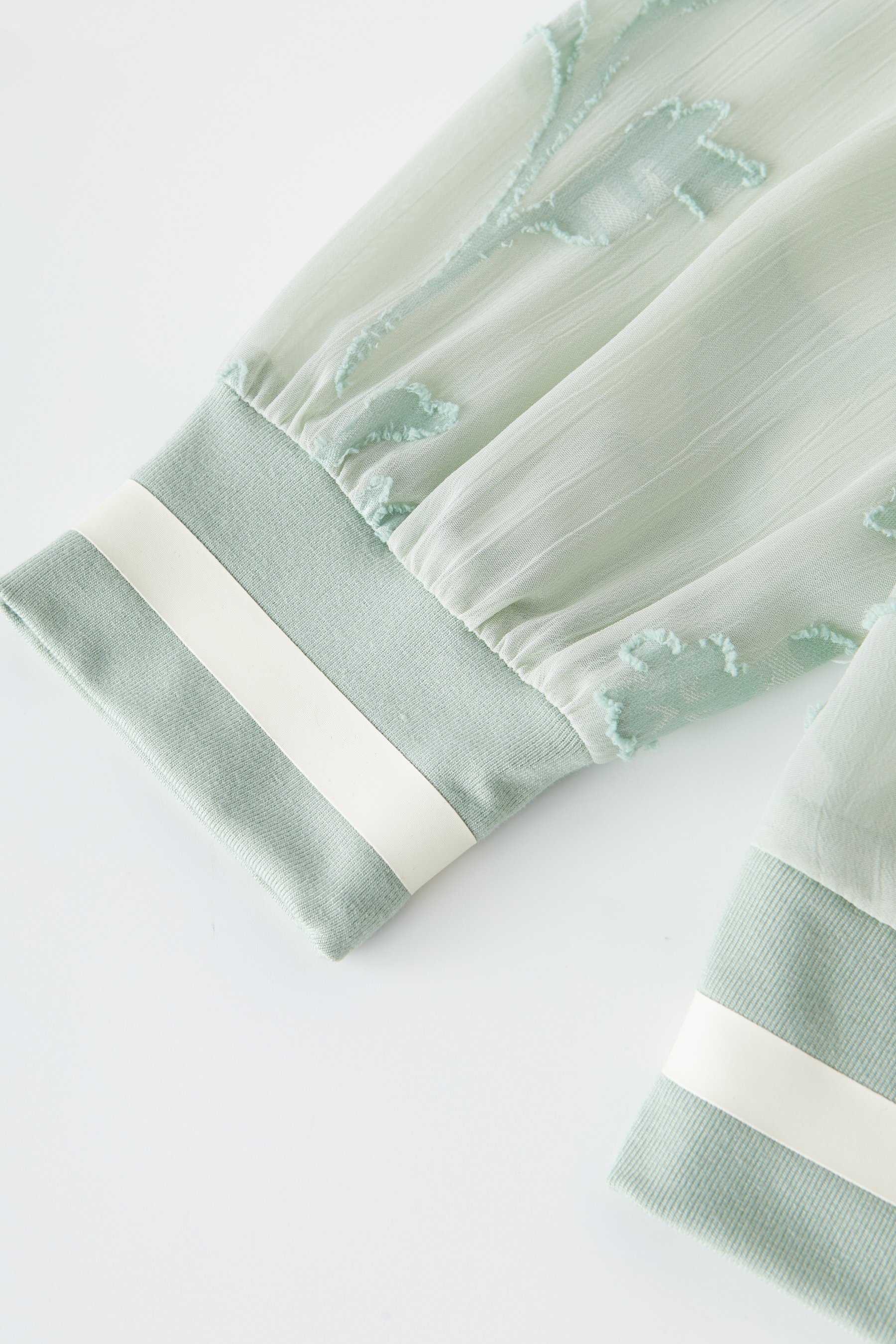 Jacquard Hooded Thin Jacket ECW2568N