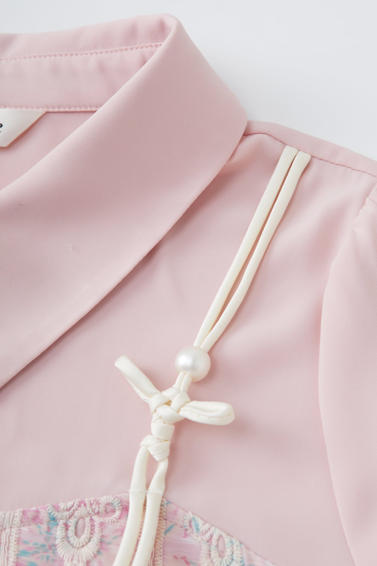 Lace Crochet Fake Two-Piece Shirt DXA1610