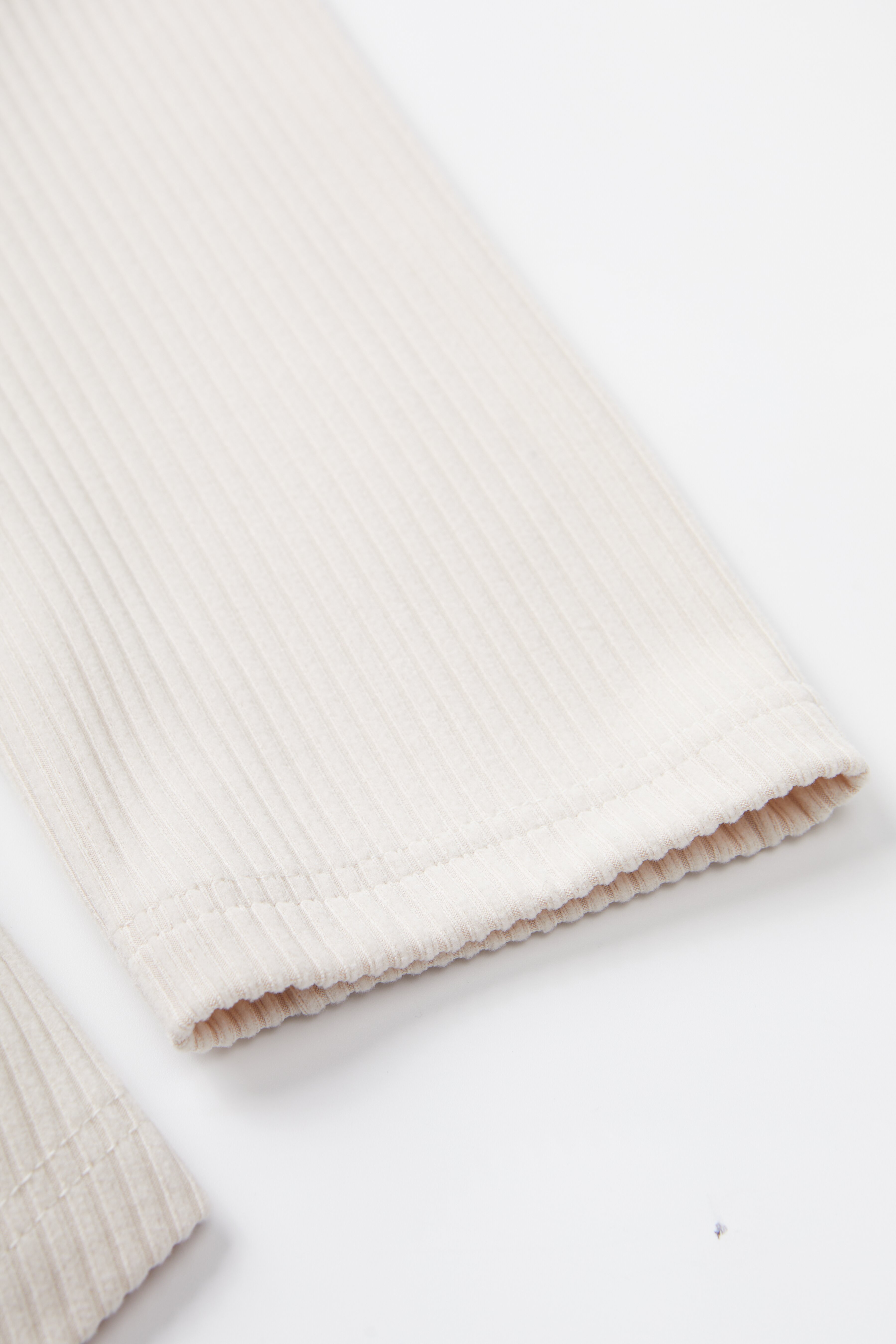 Turn-down Collar Ribbed Top EDZ5608