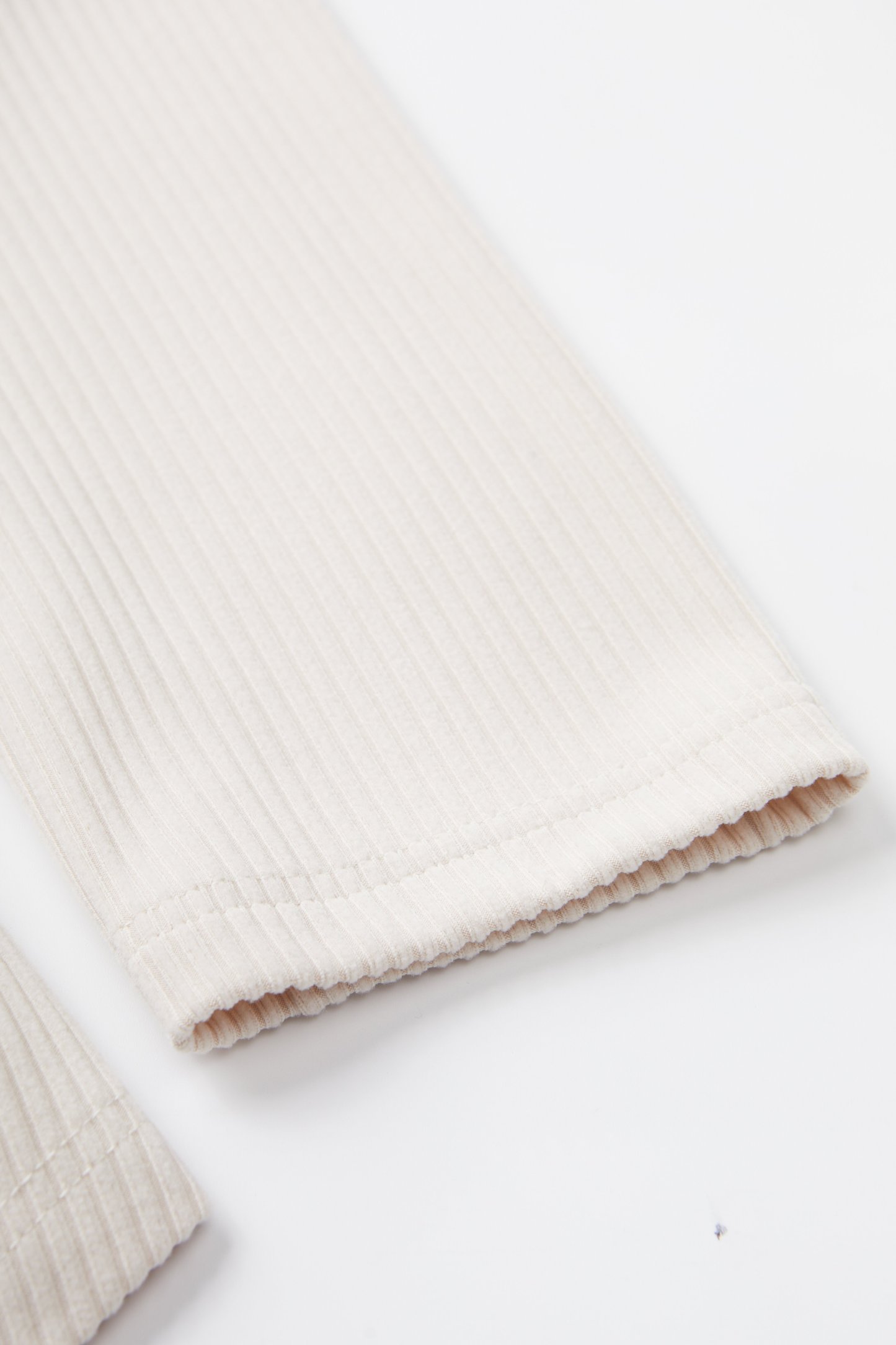 Turn-down Collar Ribbed Top EDZ5608