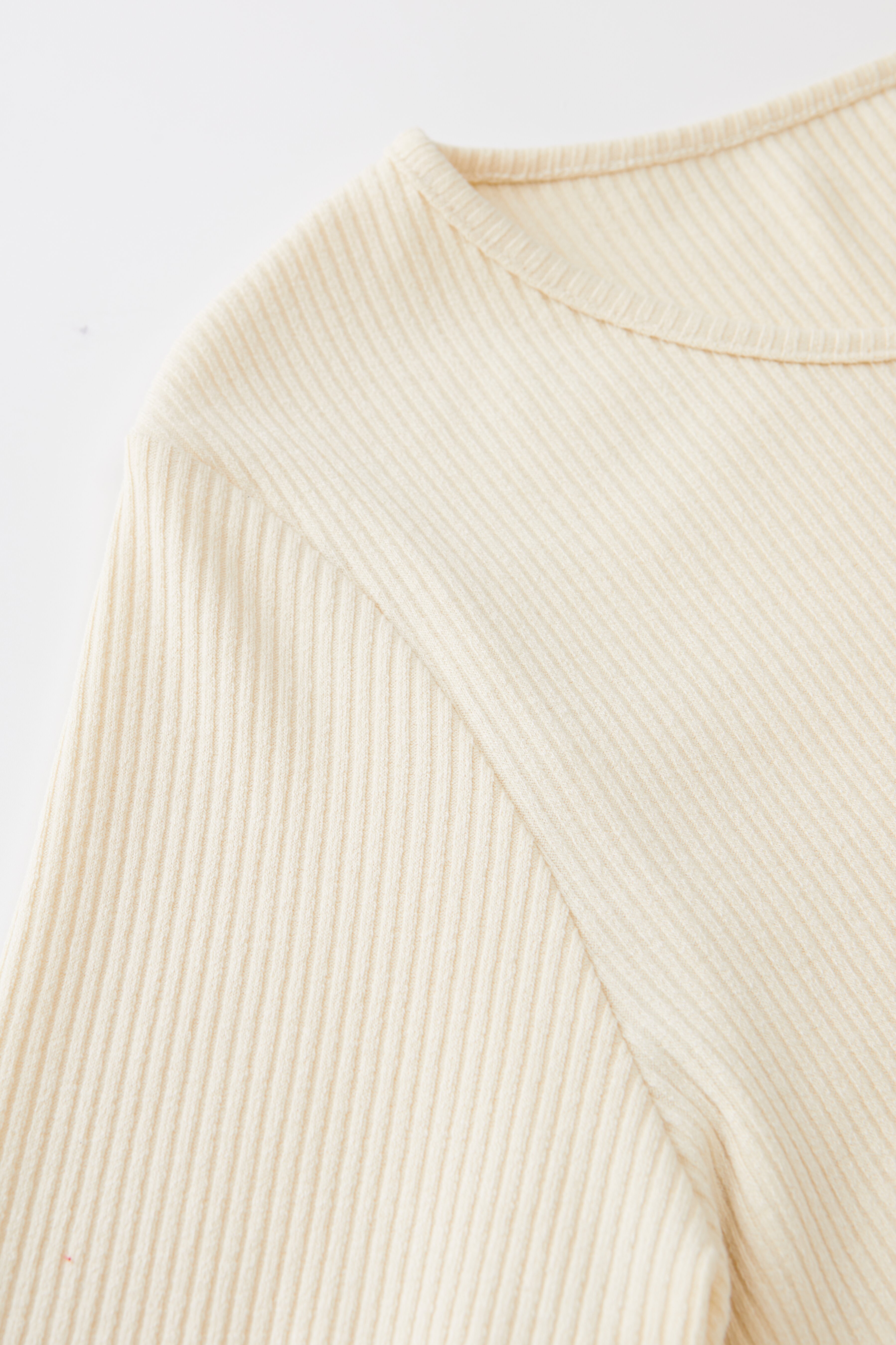 Small U-neck Knitted Ribbed T-shirt EDZ5850