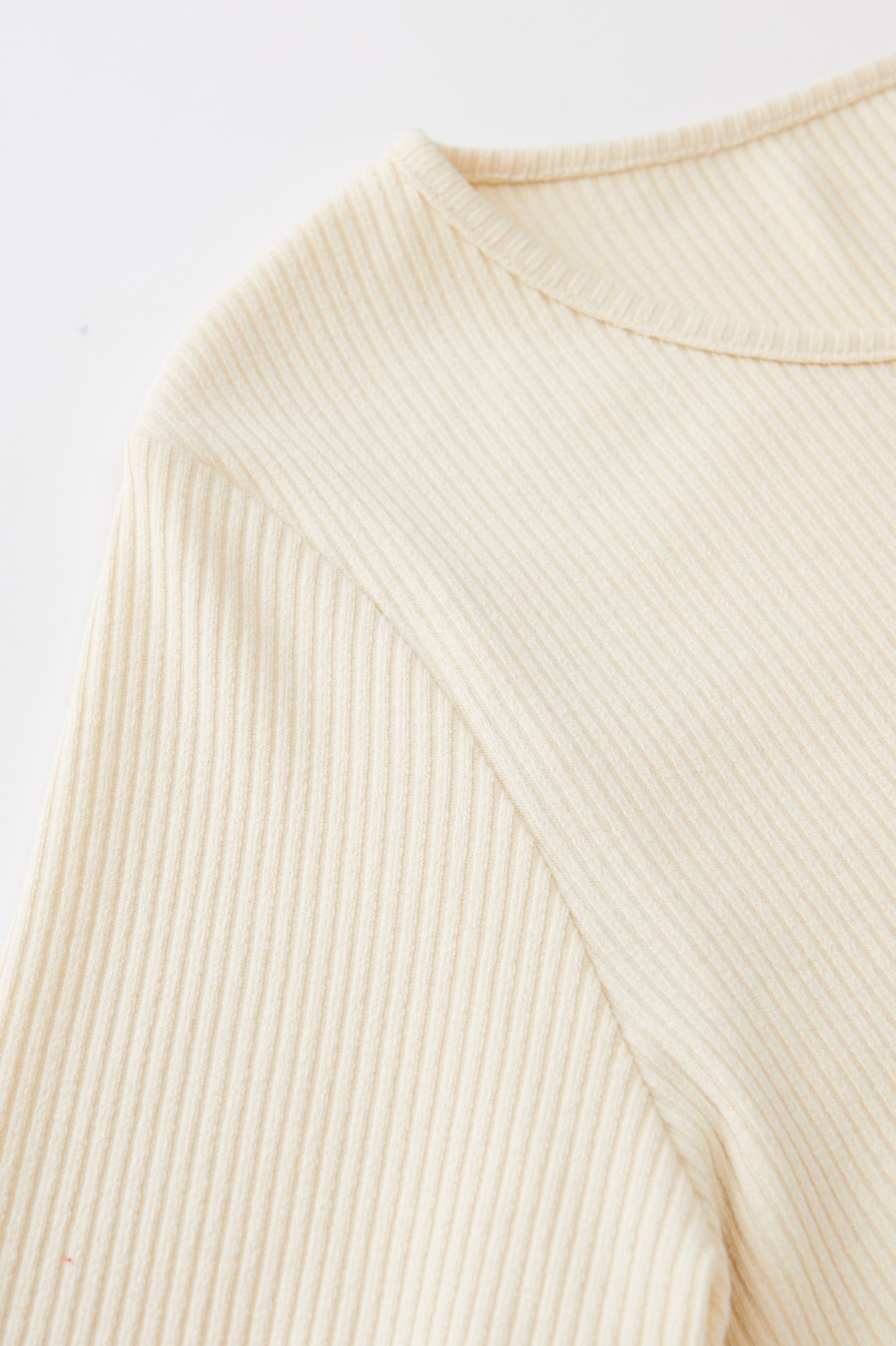 Small U-neck Knitted Ribbed T-shirt EDZ5850