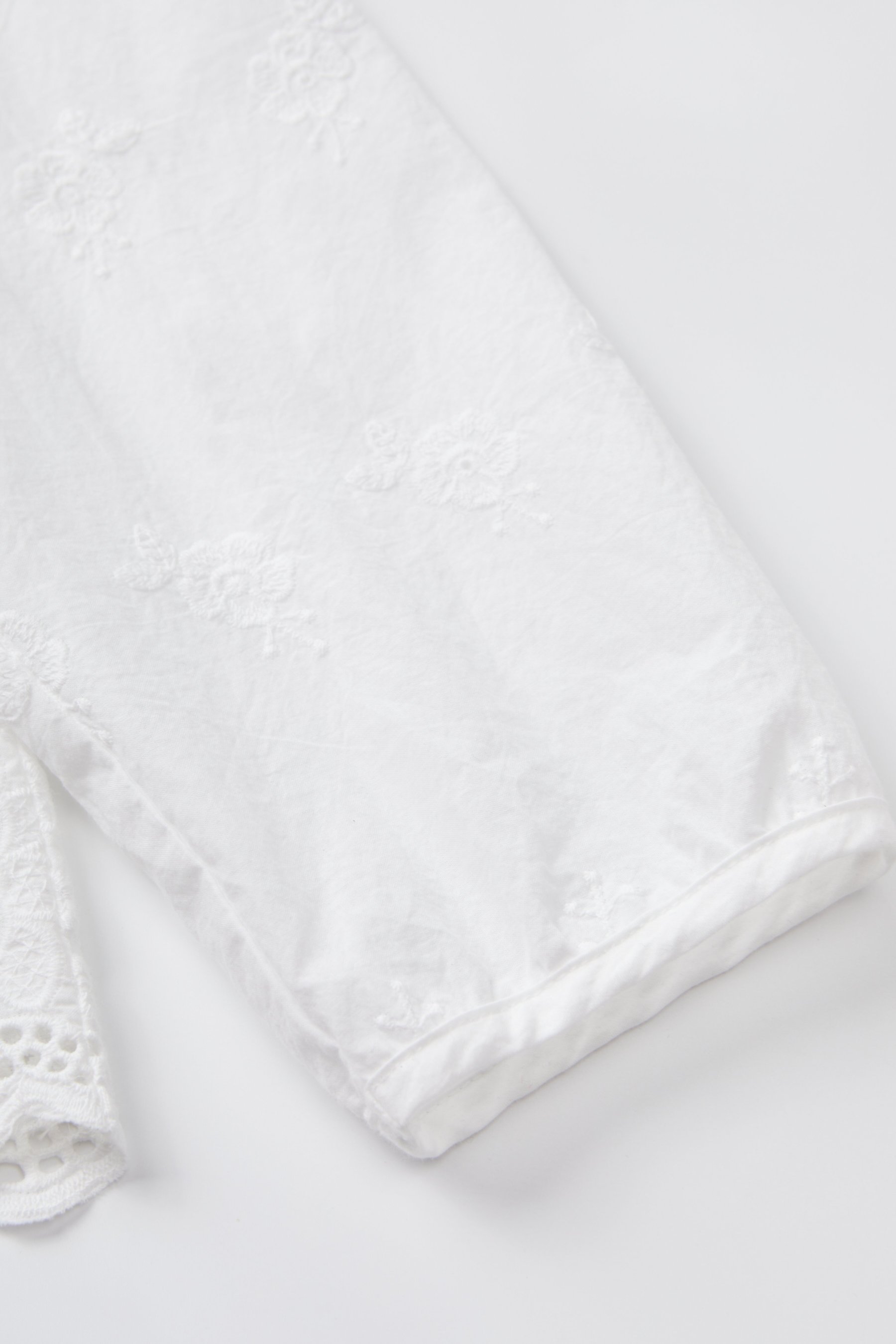 Embroidered Hollow Out Elegant Blouse EDA5772