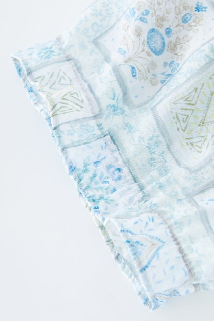 Sweet Vacation Two-Way Printed Blouse EXA5537