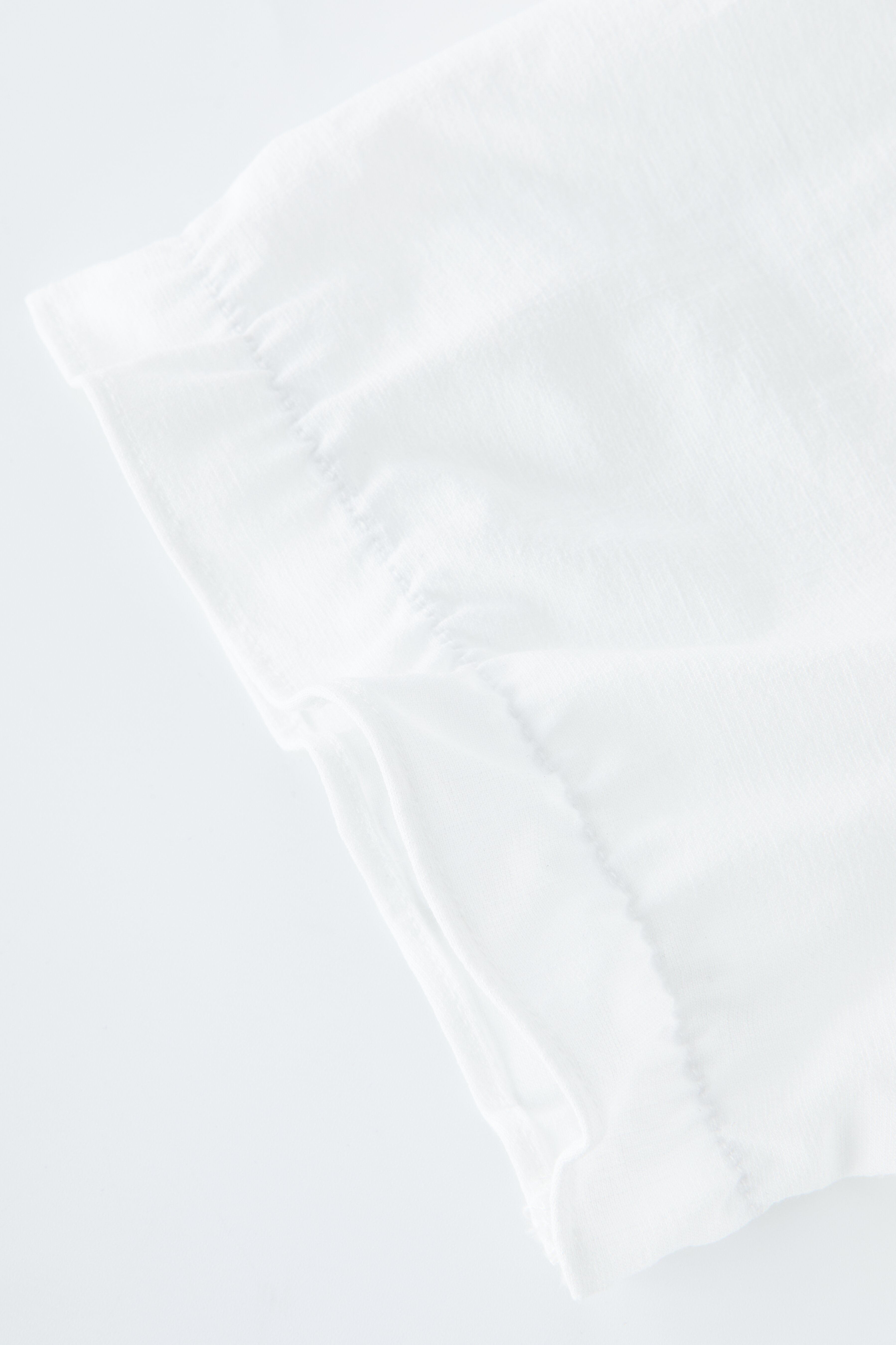 Colorful Embroidered Heavy Craft Top with Ruffled Edges EXA5398