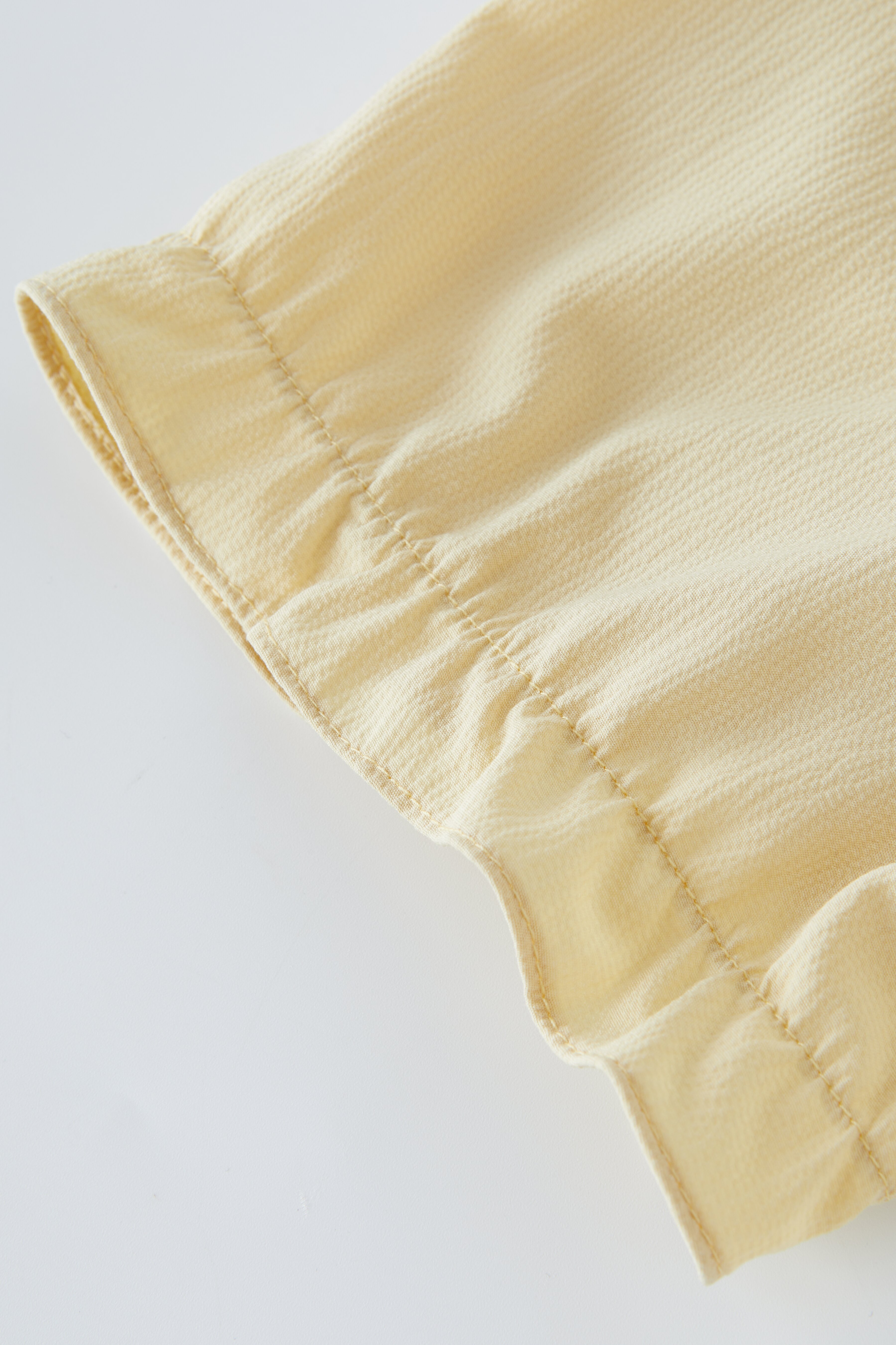 Ruffled Edge Tie Bubble Sleeve Blouse EXA5158