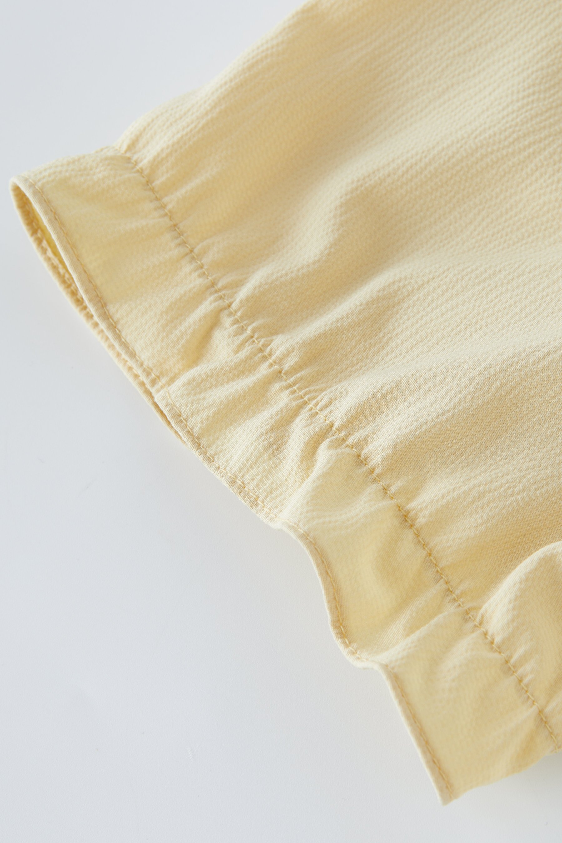 Ruffled Edge Tie Bubble Sleeve Blouse EXA5158