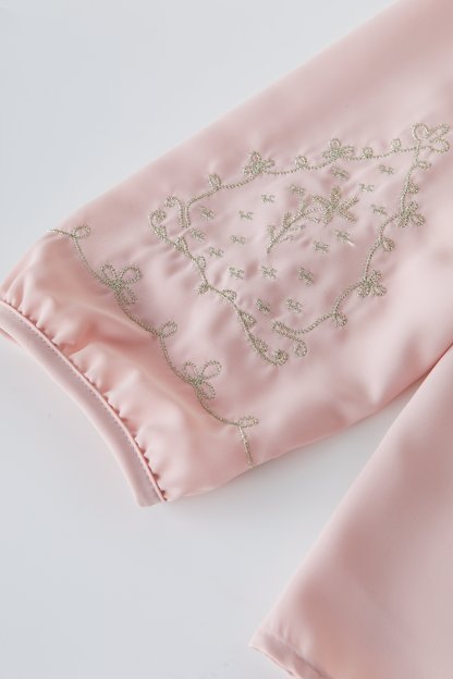 Embroidered V-neck Lantern Sleeve Blouse ECA2623