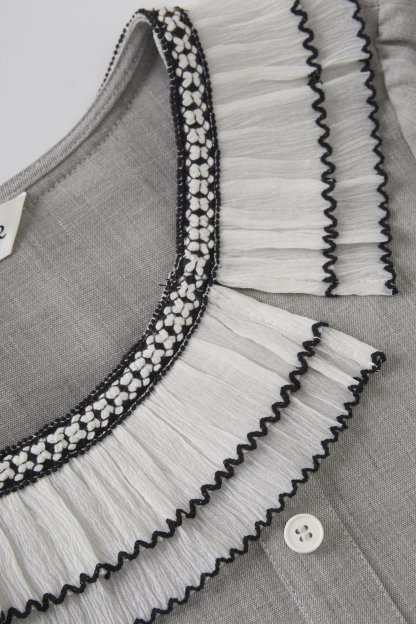 Round neck irregular bubble sleeve shirt FXA8020