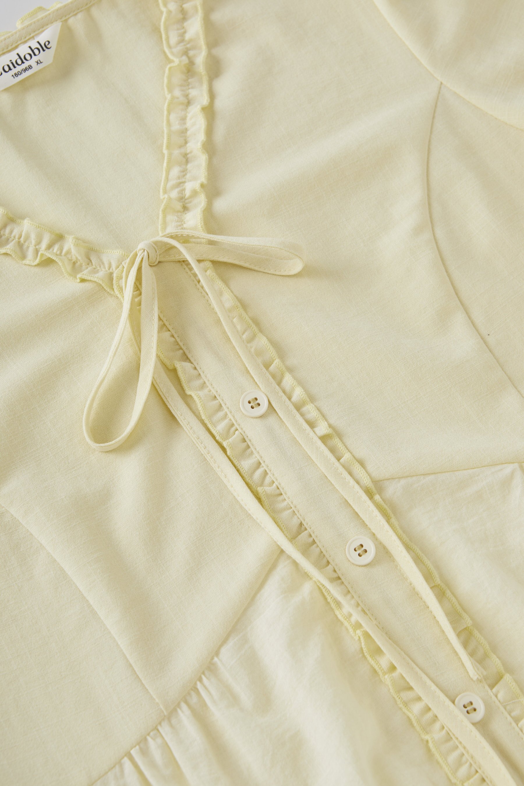 Sweet mushroom edge tied V-neck hollow embroidery shirt FXA9015