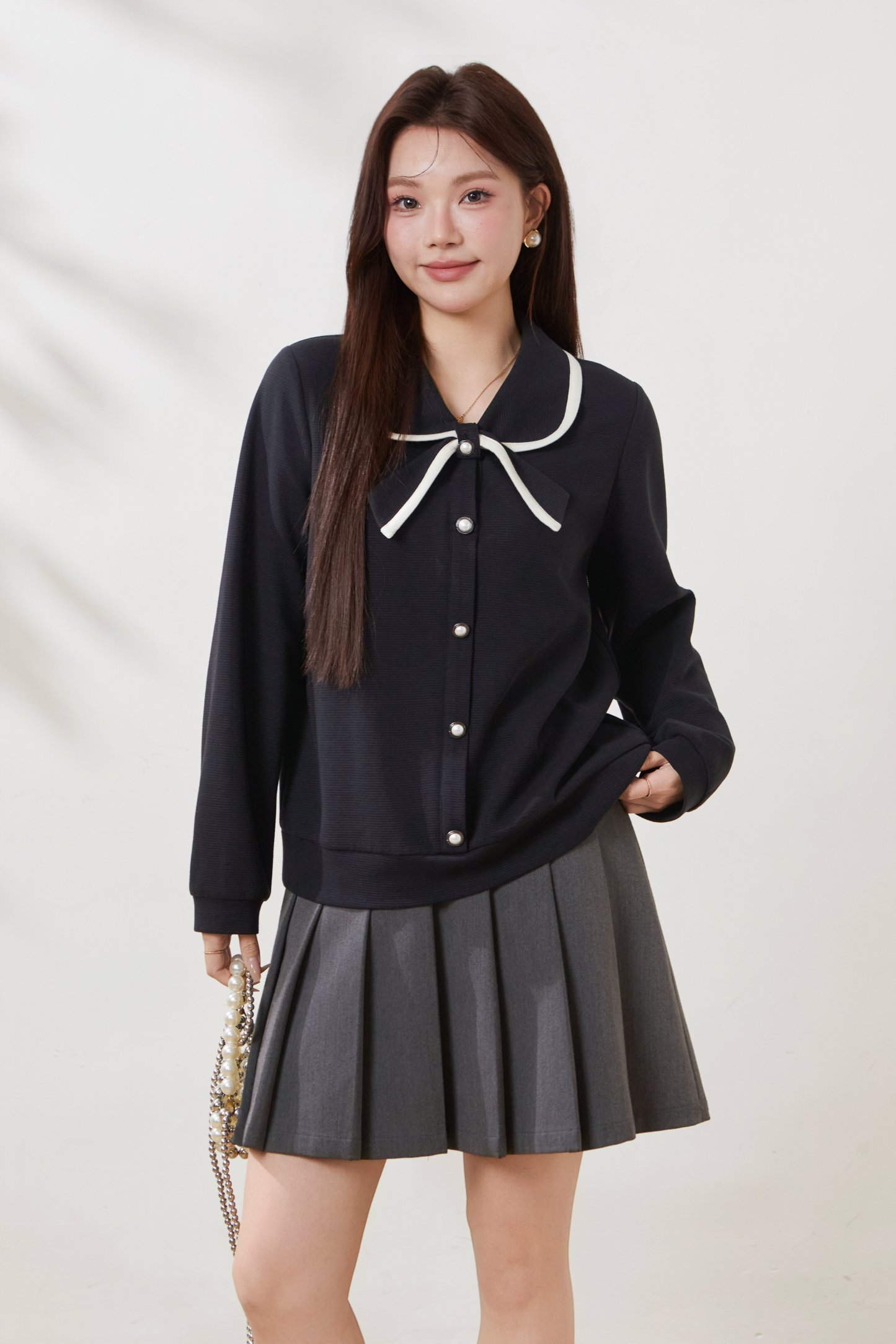 Two-tone bow-tie long-sleeve sweatshirt FCZ6957