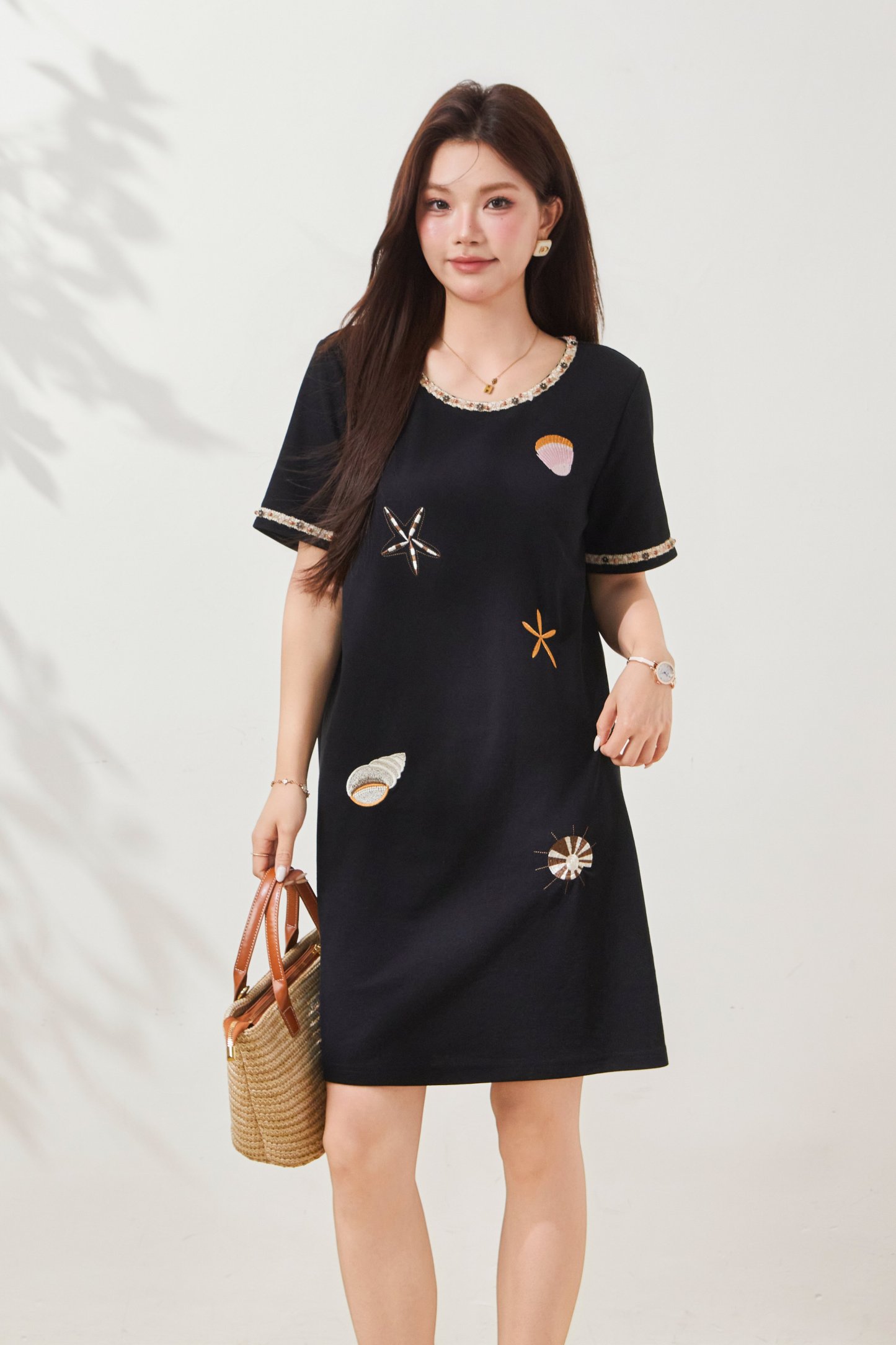 cotton embroidered round-neck dress FXQ7095
