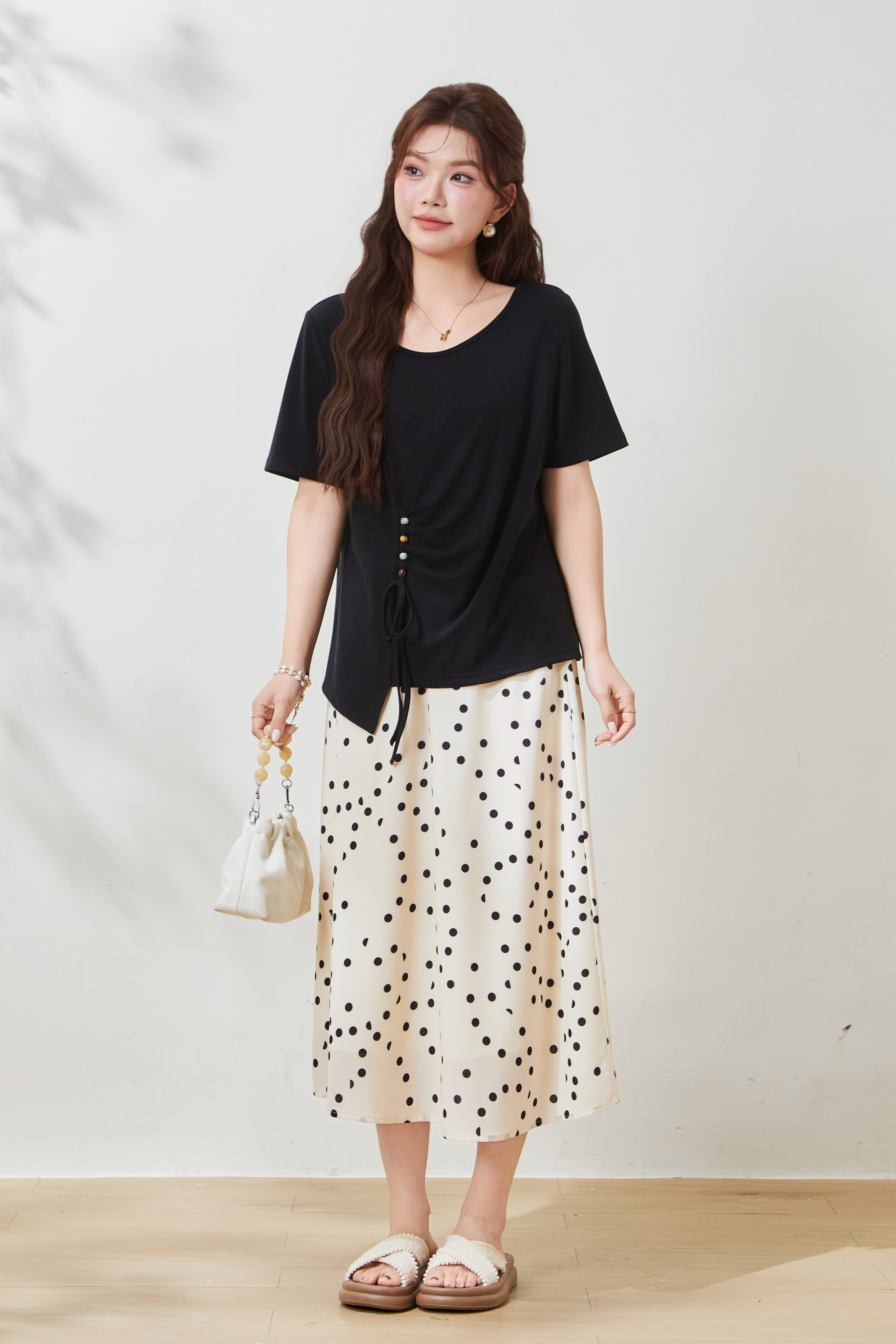 Round-neck, waist-cinching Tencel knit T-shirt FXZ7072